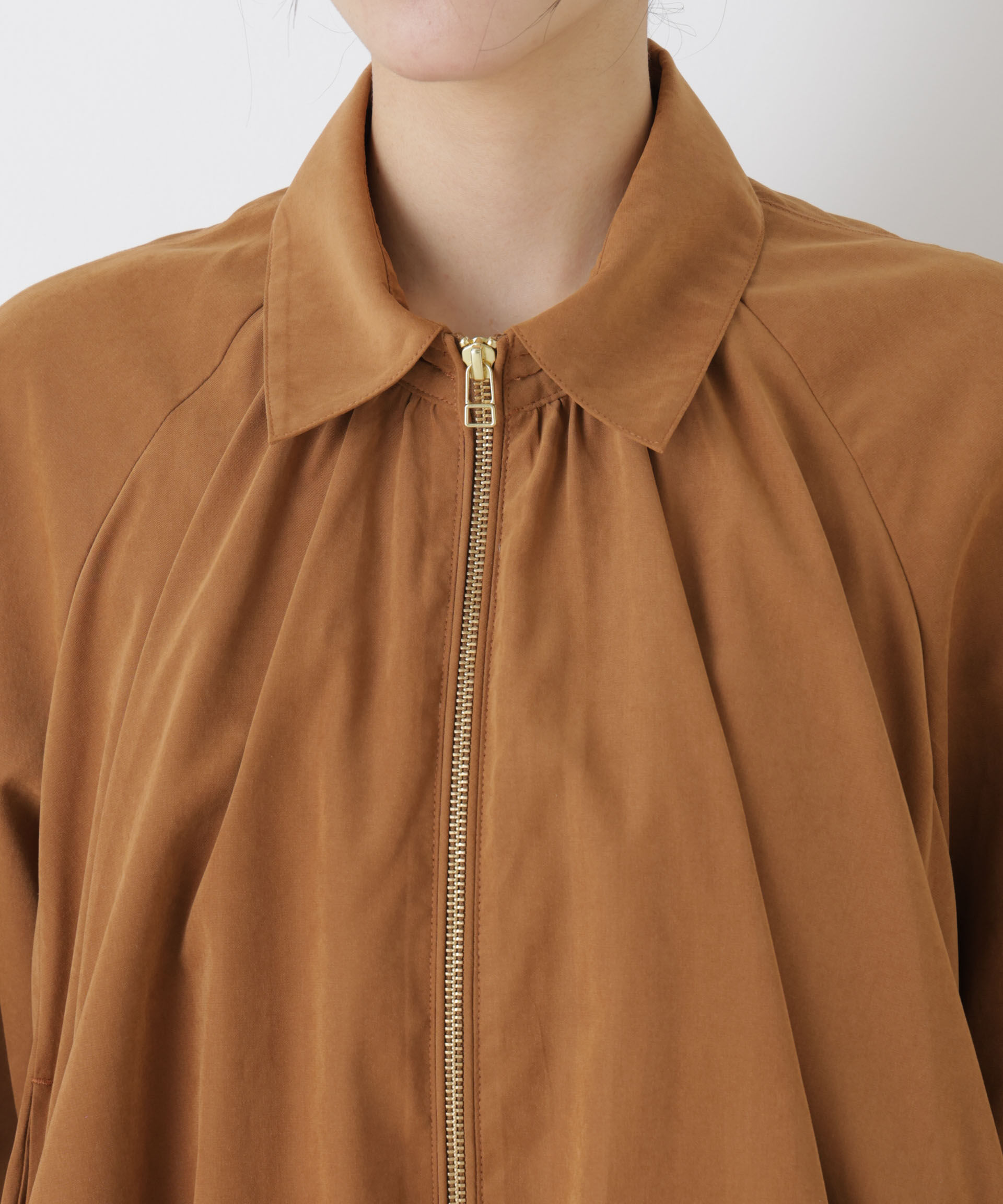 nano･universe「ライトスエードギャザーバルーンブルゾン」|ブルゾン・スタジャン|