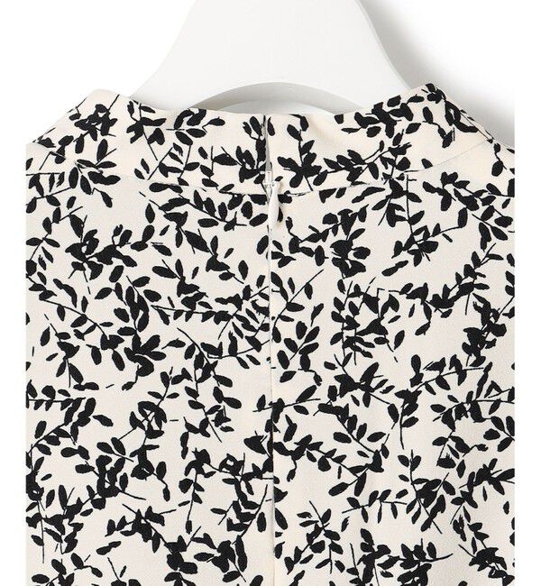 23区「【洗える】シャドーリーフプリント ワンピース」|ワンピース|