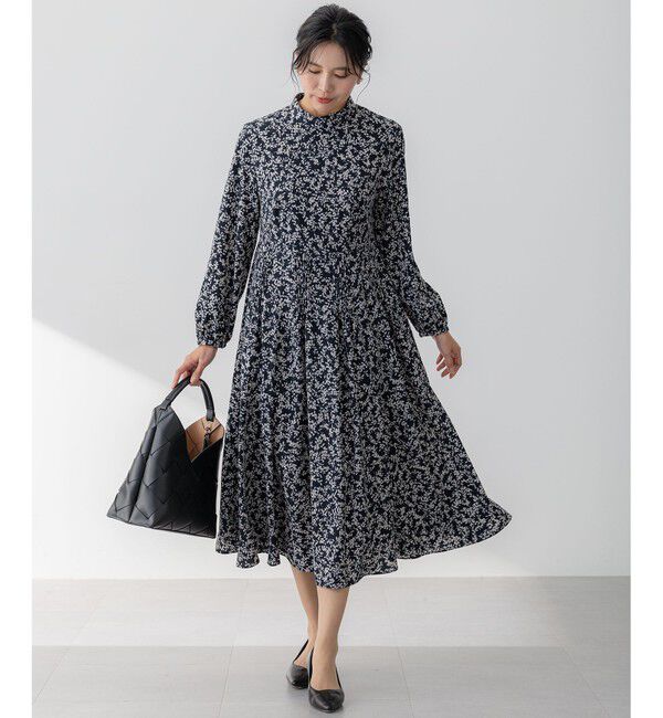 23区「【洗える】シャドーリーフプリント ワンピース」|ワンピース|