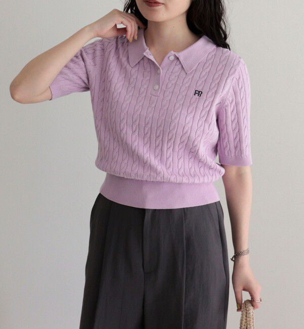 fredy emue「【大人気シリーズの新型登場！】FR刺しゅうケーブル柄半袖ポロ衿プルオーバーニット」|ニット・セーター|