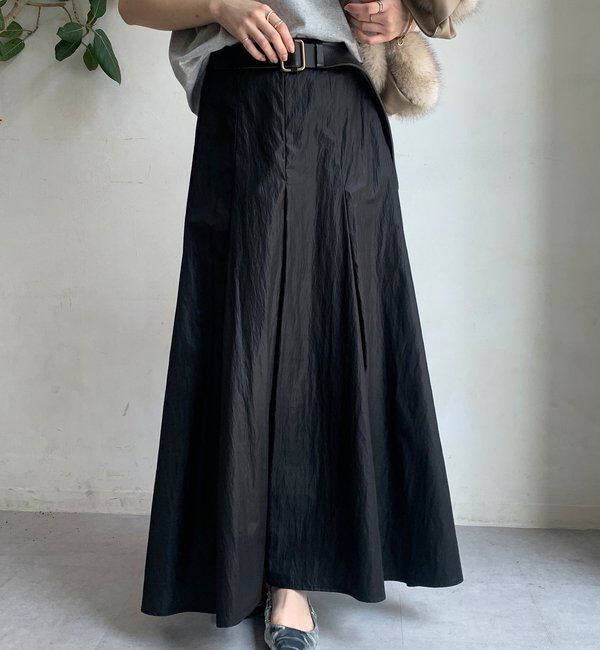  「シャイニータックフレアスカート」|スカート|