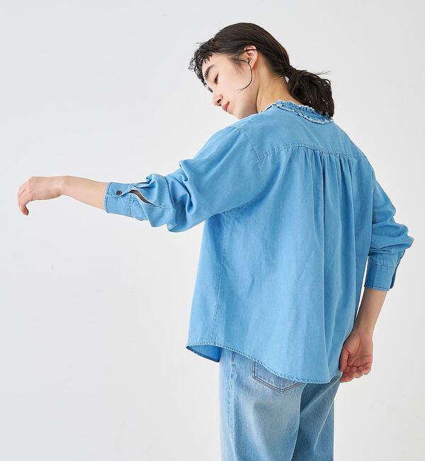 collex「ライトデニムフリルネックシャツ【予約】」|シャツ・ブラウス|