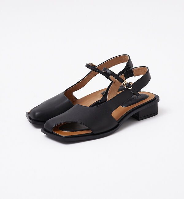 AU BANNISTER「サムハイドストラップサンダル」|サンダル|