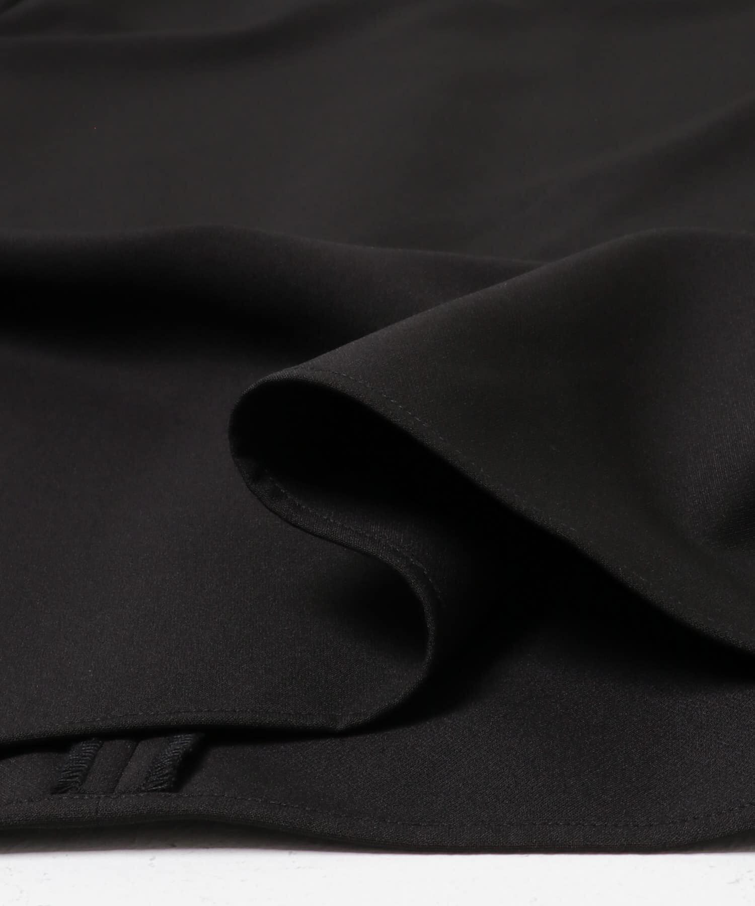 URBAN RESEARCH ROSSO「『WEB限定』コサージュカラー2WAYブラウス」|シャツ・ブラウス|