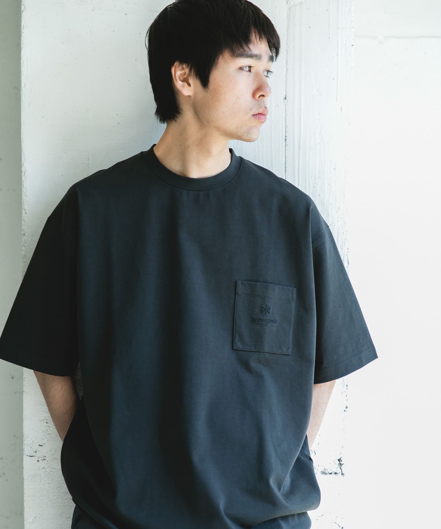 URBAN RESEARCH DOORS「『別注』Snow Peak Apparel&times;DOORS　POCKET LOGO SHORT-SLEEVE T-SHIRTS」|Tシャツ・カットソー|