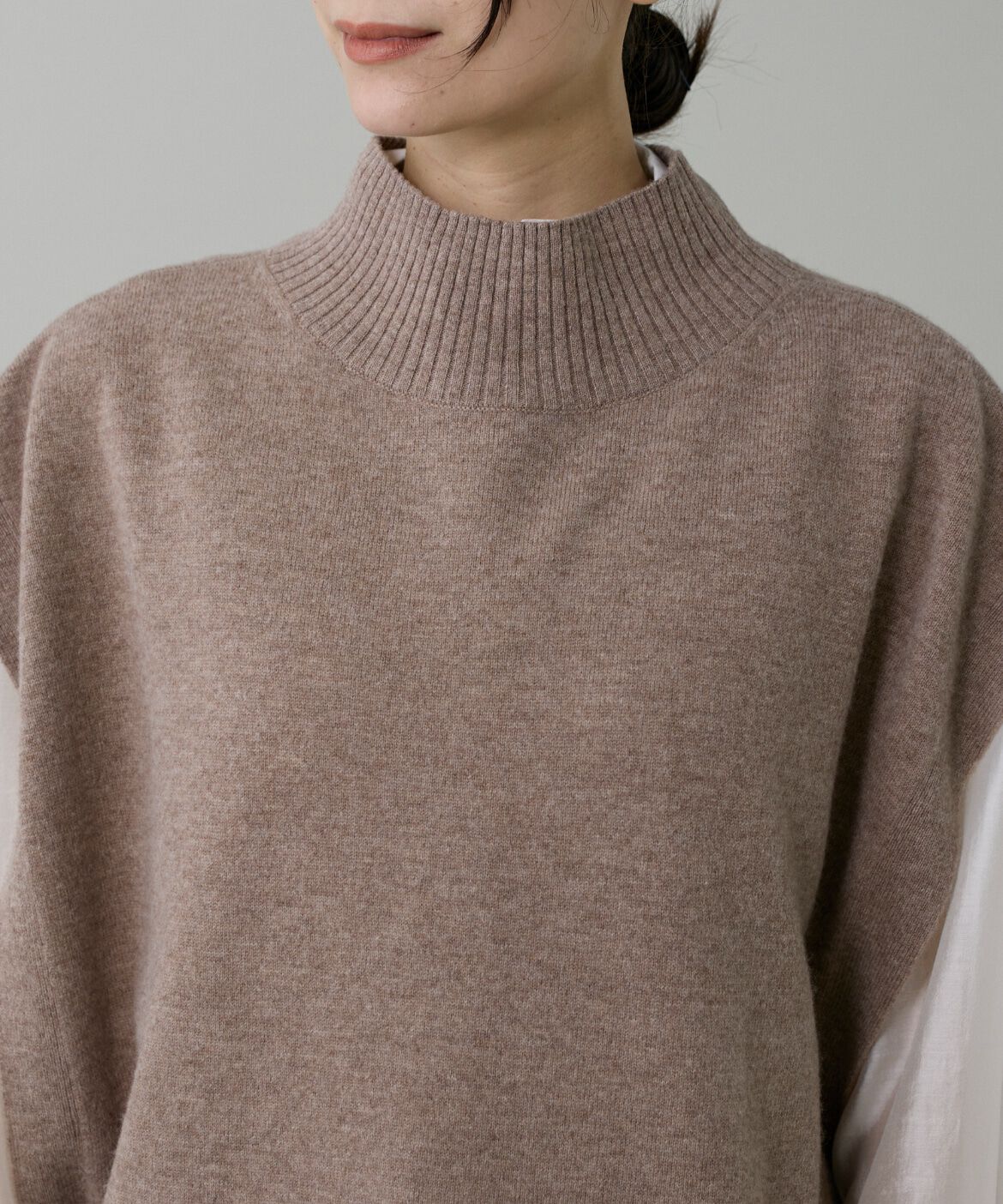 INED「2WAYハイネックニットジレ」|ストール|