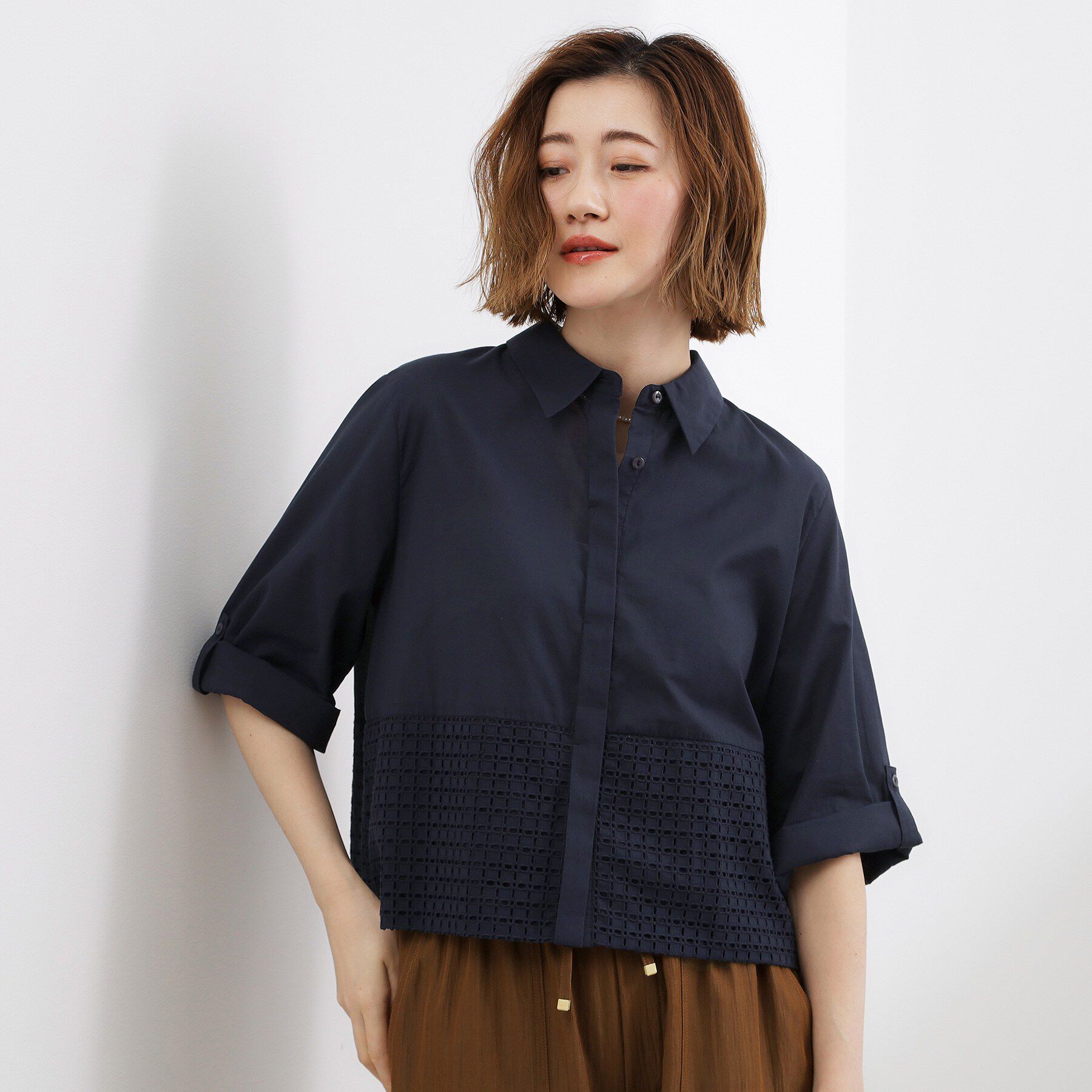 grove「レースドッキング ロールアップシャツ」|シャツ・ブラウス|ネイビー(094)