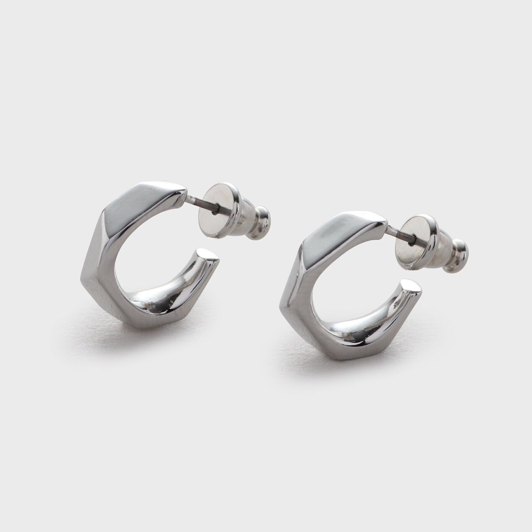 TAKEO KIKUCHI「ペンタゴンカットピアス」|ピアス|シルバー(006)