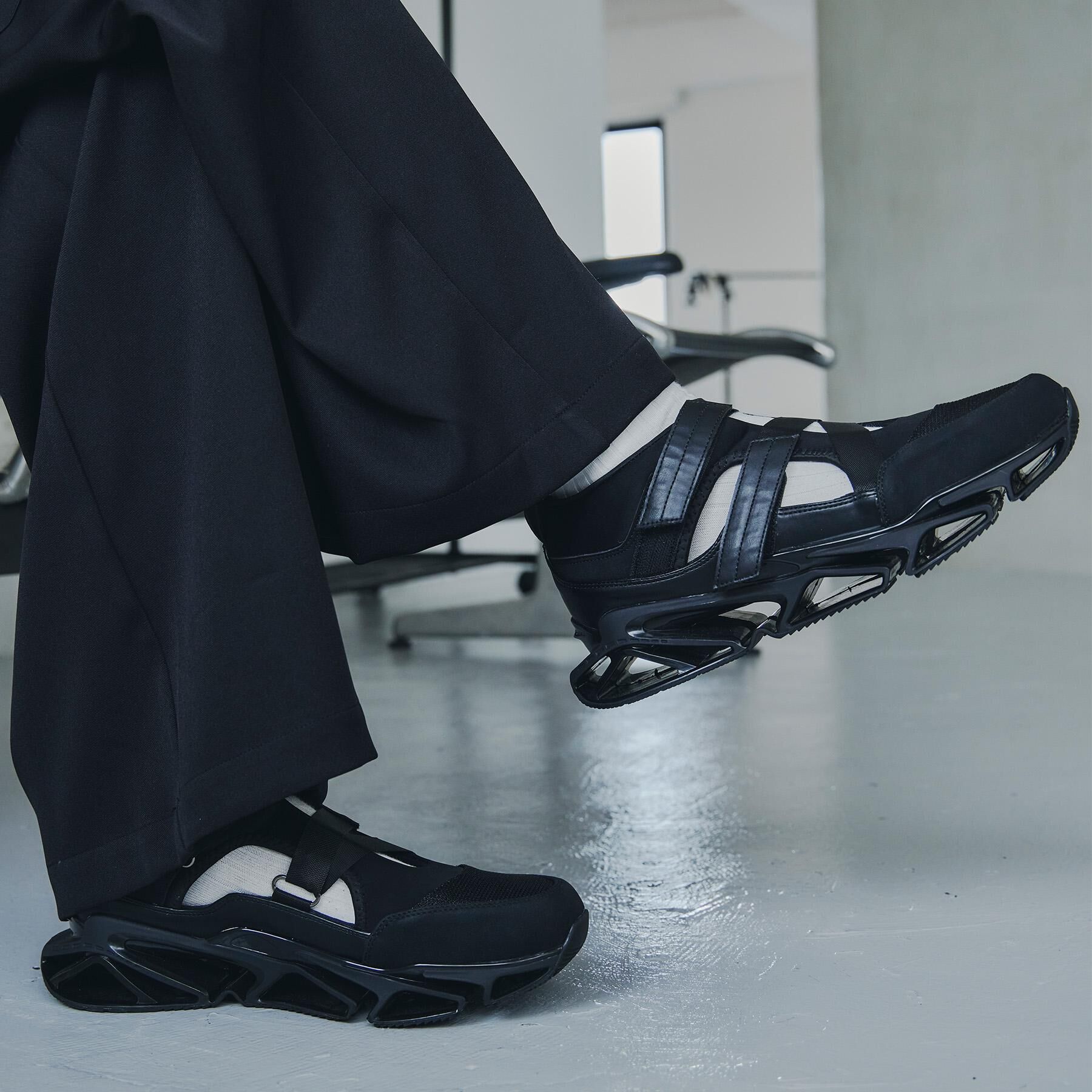 tk.TAKEO KIKUCHI「アクションソールスニーカーサンダル」|サンダル|ブラック(019)