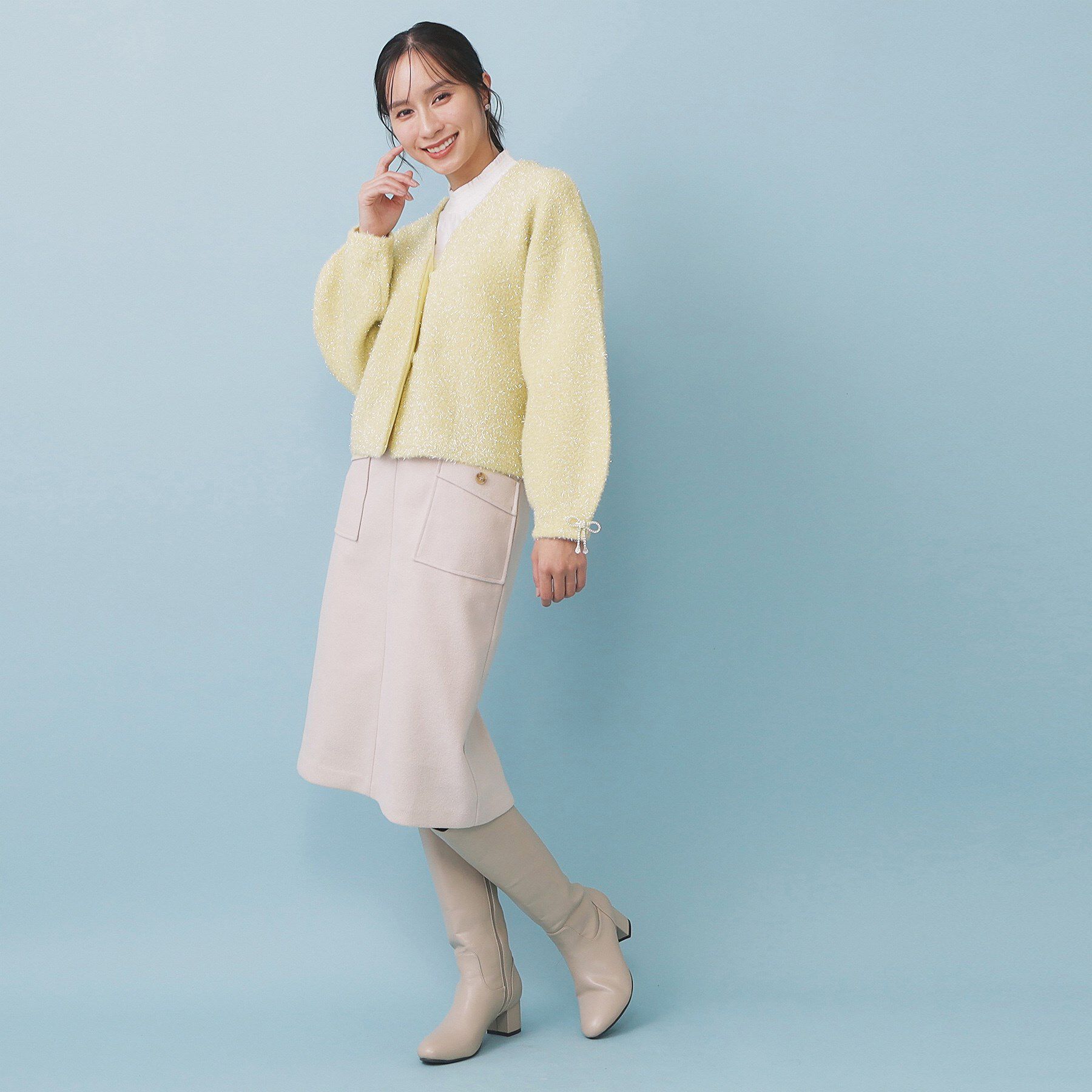 index「リボンブローチフィルムラメフェザーカーディガン【洗濯機OK】」|カーディガン|