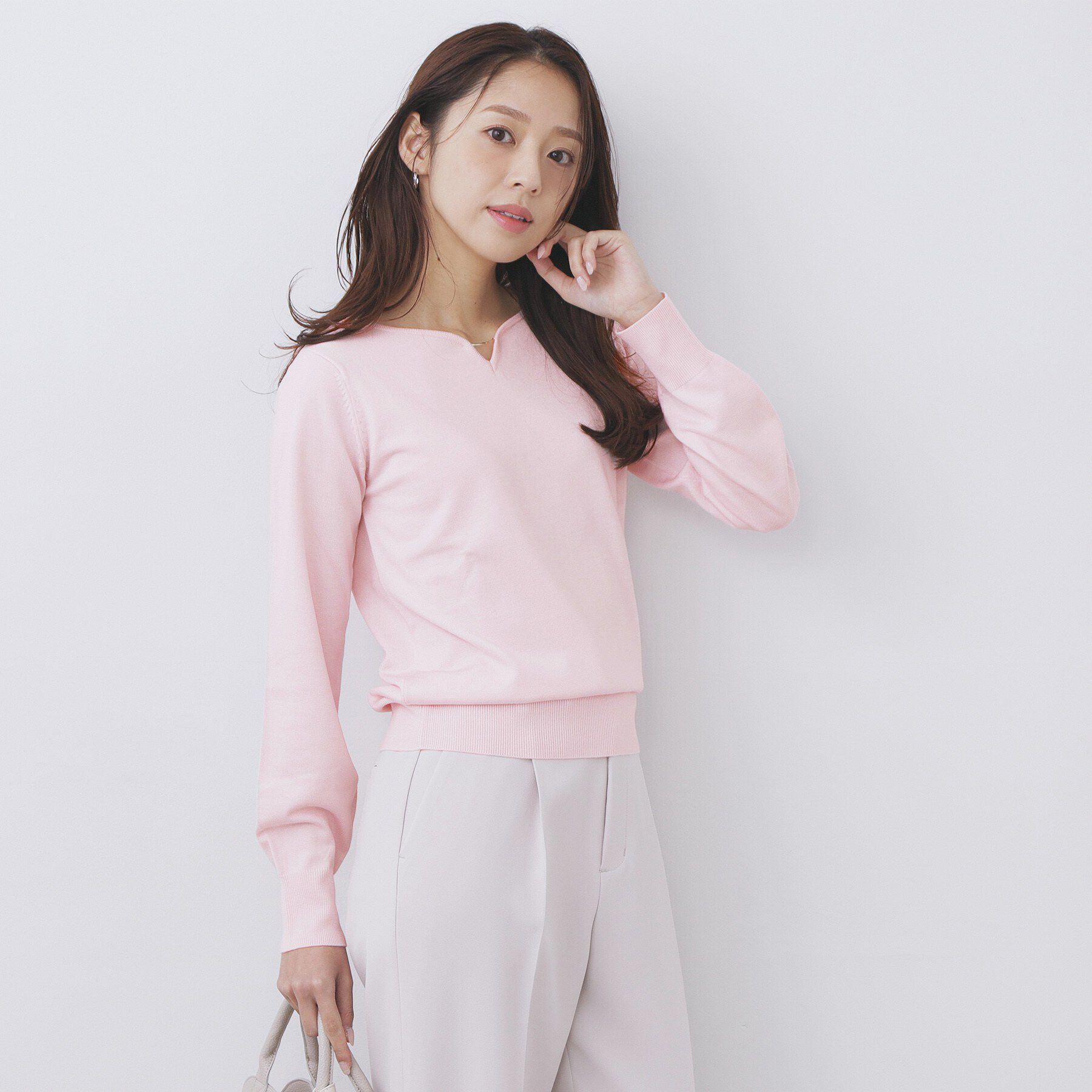 index「ゴールドパーツ付きハートネックニット【洗濯機OK】」|ニット・セーター|