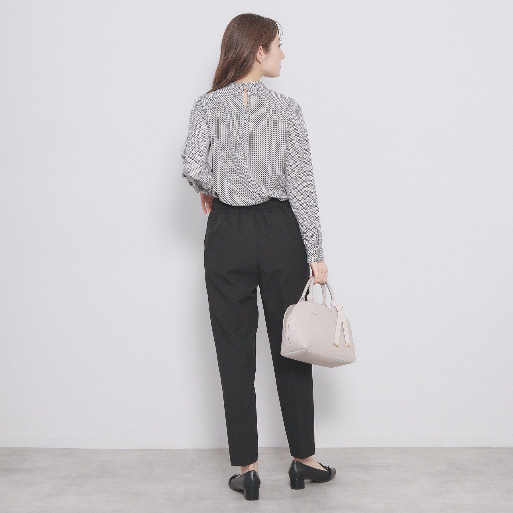 index「アシンメトリーボウタイブラウス【洗濯機OK/イージーアイロン/防シワ】《XS～LL》」|シャツ・ブラウス|