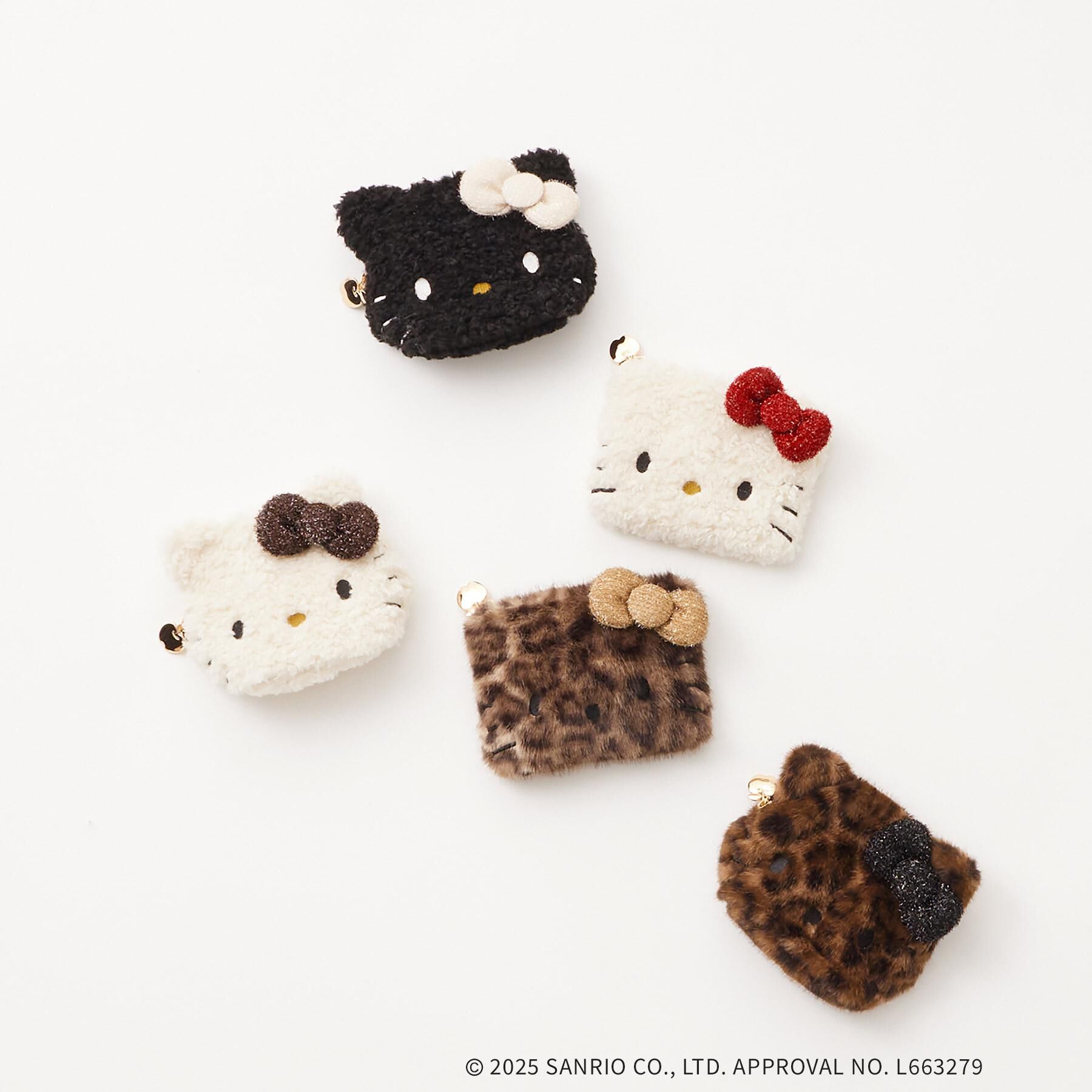 OPAQUE.CLIP「【ハローキティ】フラット型ふわふわポーチ」|ポーチ|