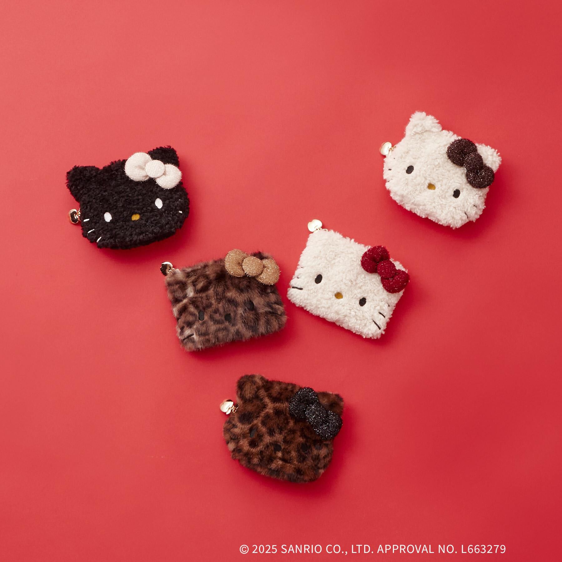 OPAQUE.CLIP「【ハローキティ】フラット型ふわふわポーチ」|ポーチ|