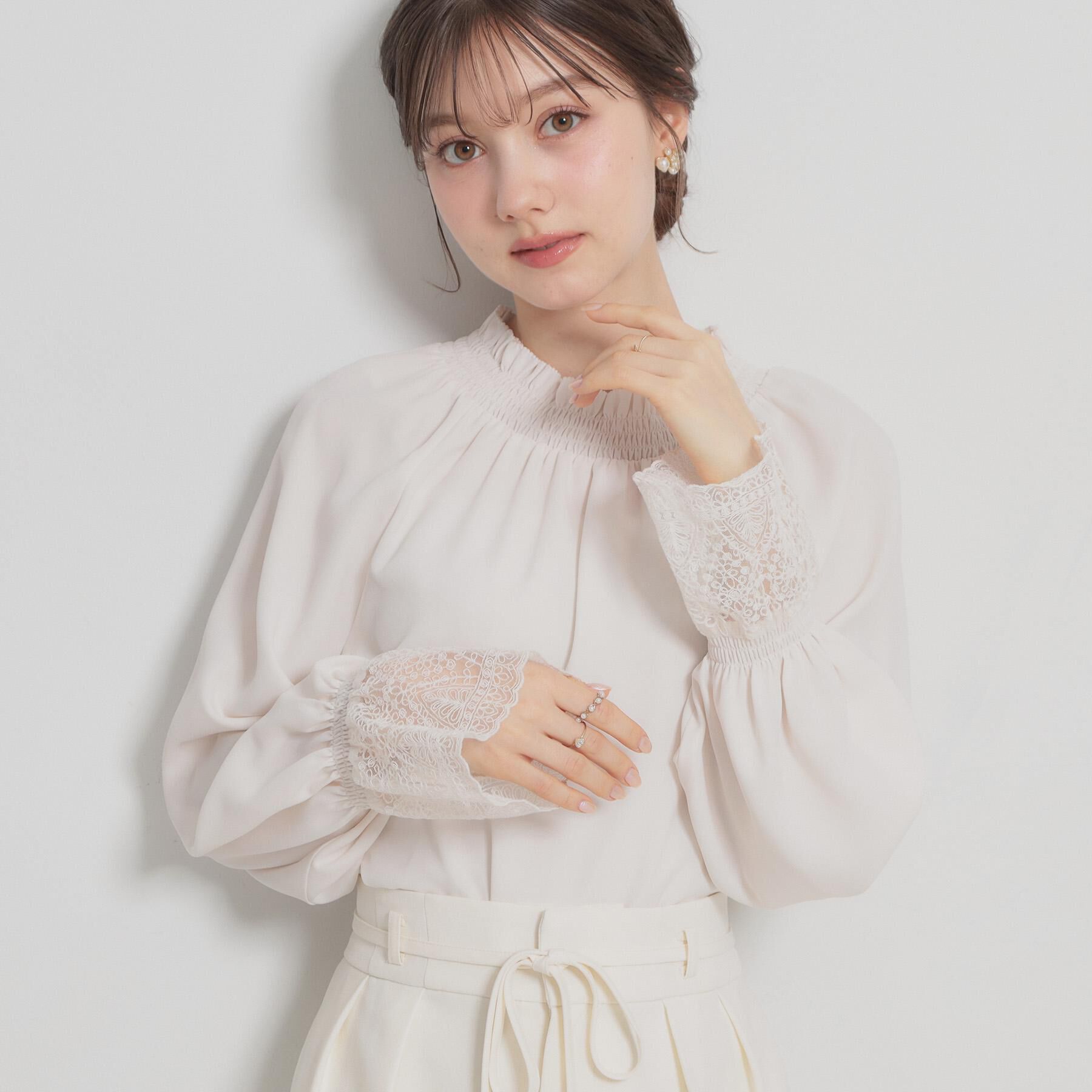 Couture broach「【通勤・着映え】レースカフス ピコシャーリング バックリボンブラウス」|シャツ・ブラウス|