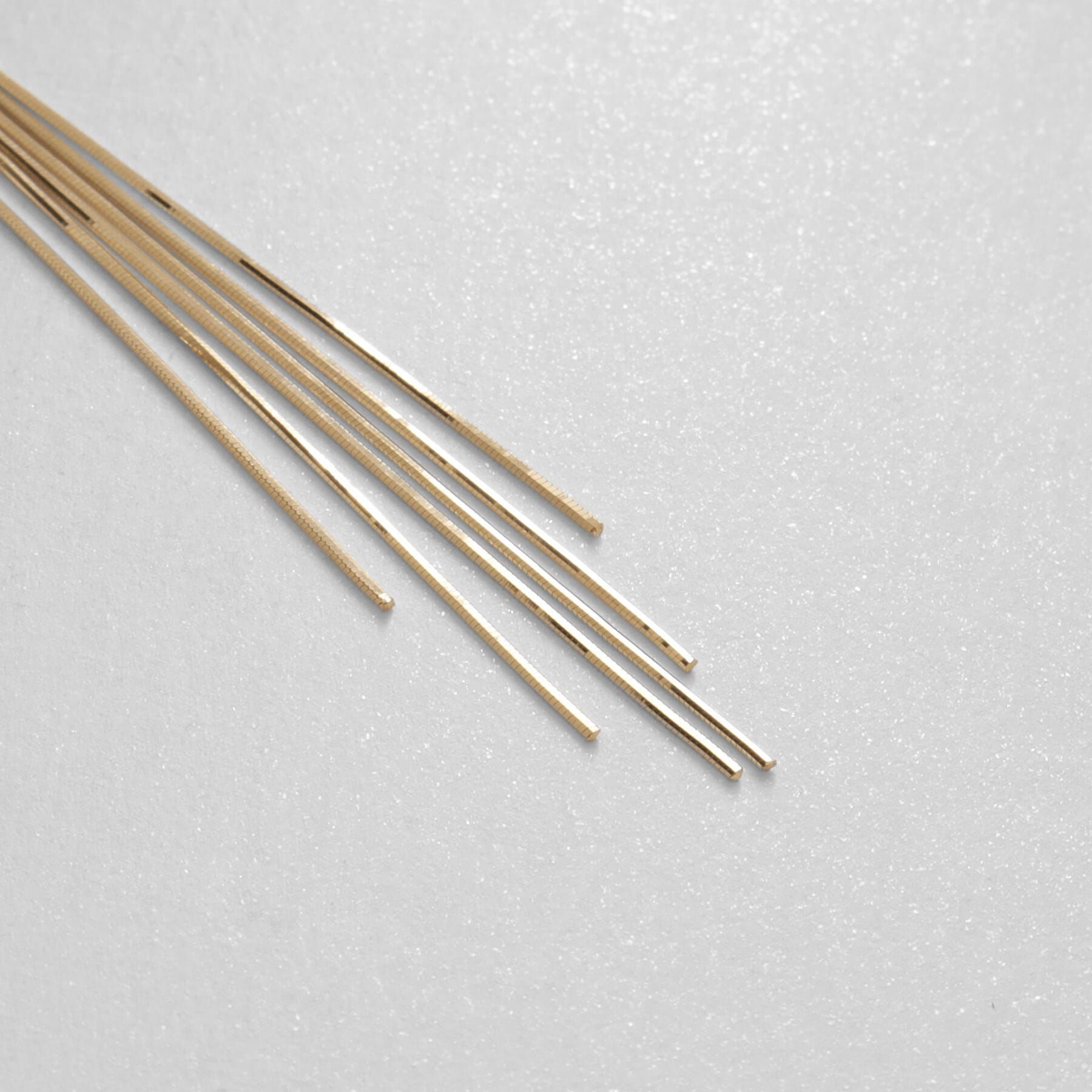 COCOSHNIK「K10コンパクトフリンジ フックピアス」|ピアス|