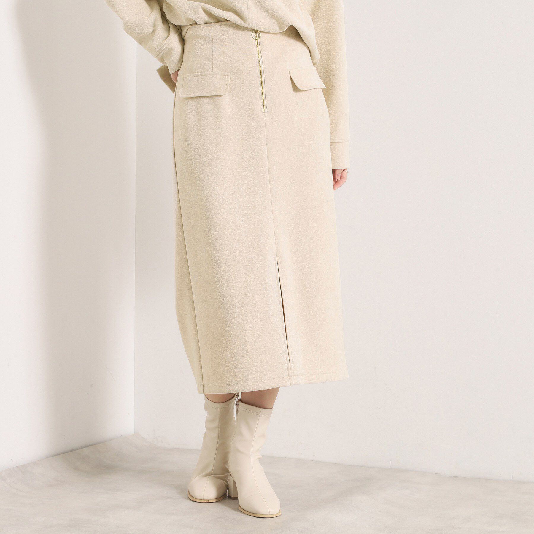 ITS&rsquo;DEMO「【セットアップ可／手洗い可】カットスエードスカート」|スカート|