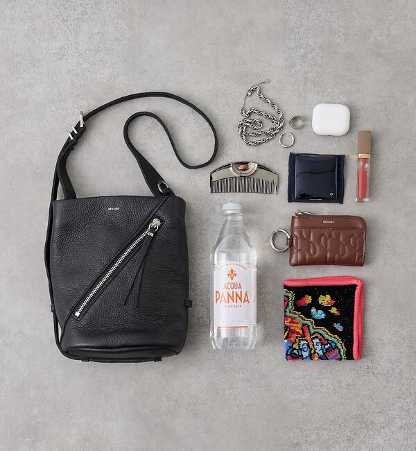 collex「【WEB限定】【Beau're/ヴュレ】斜めZIP縦長 ショルダーバッグ」|ショルダー・メッセンジャー|