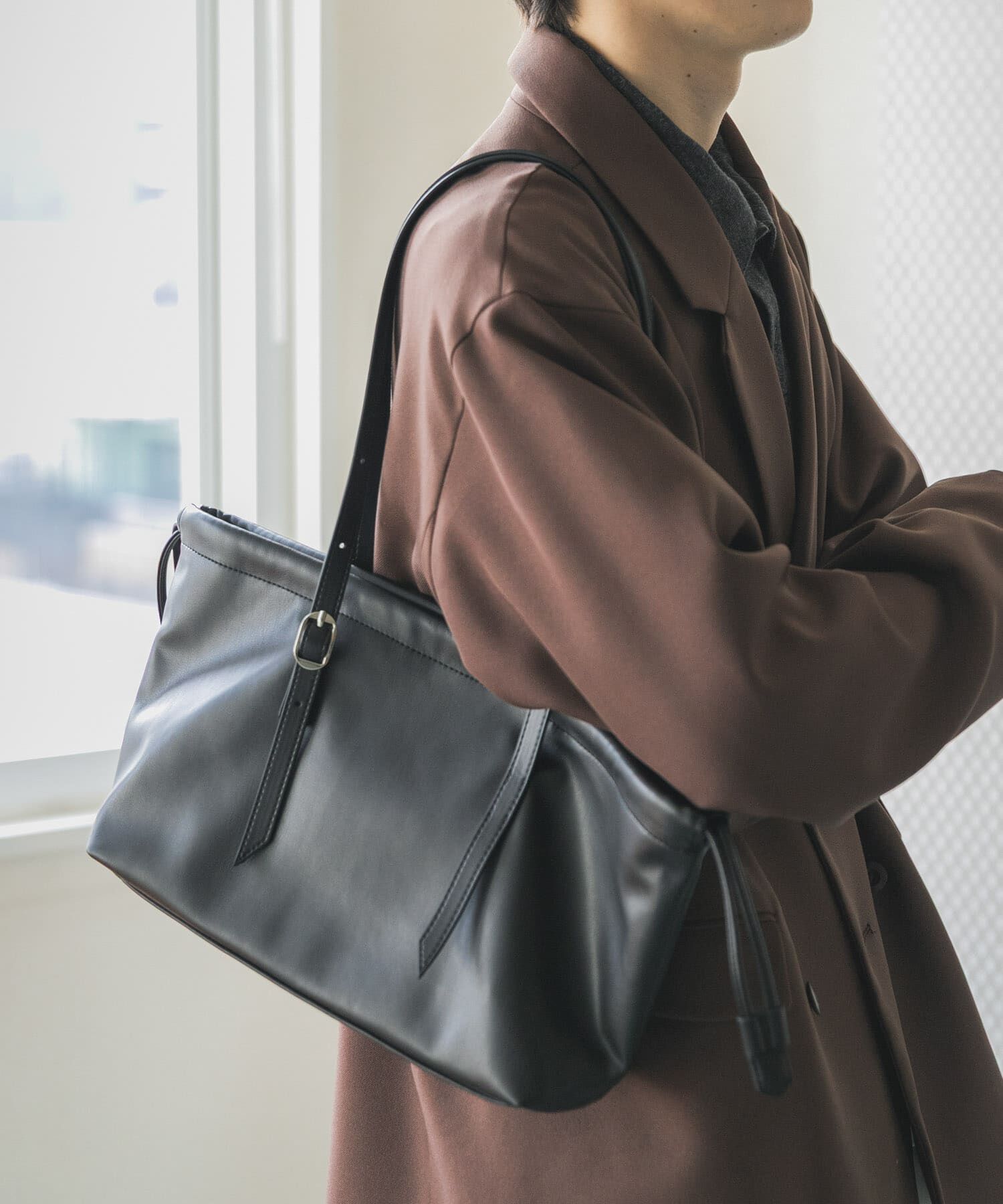 SENSE OF PLACE by URBAN RESEARCH「ロングハンドルキンチャクショルダーバッグ」|ショルダー・メッセンジャー|ブラック