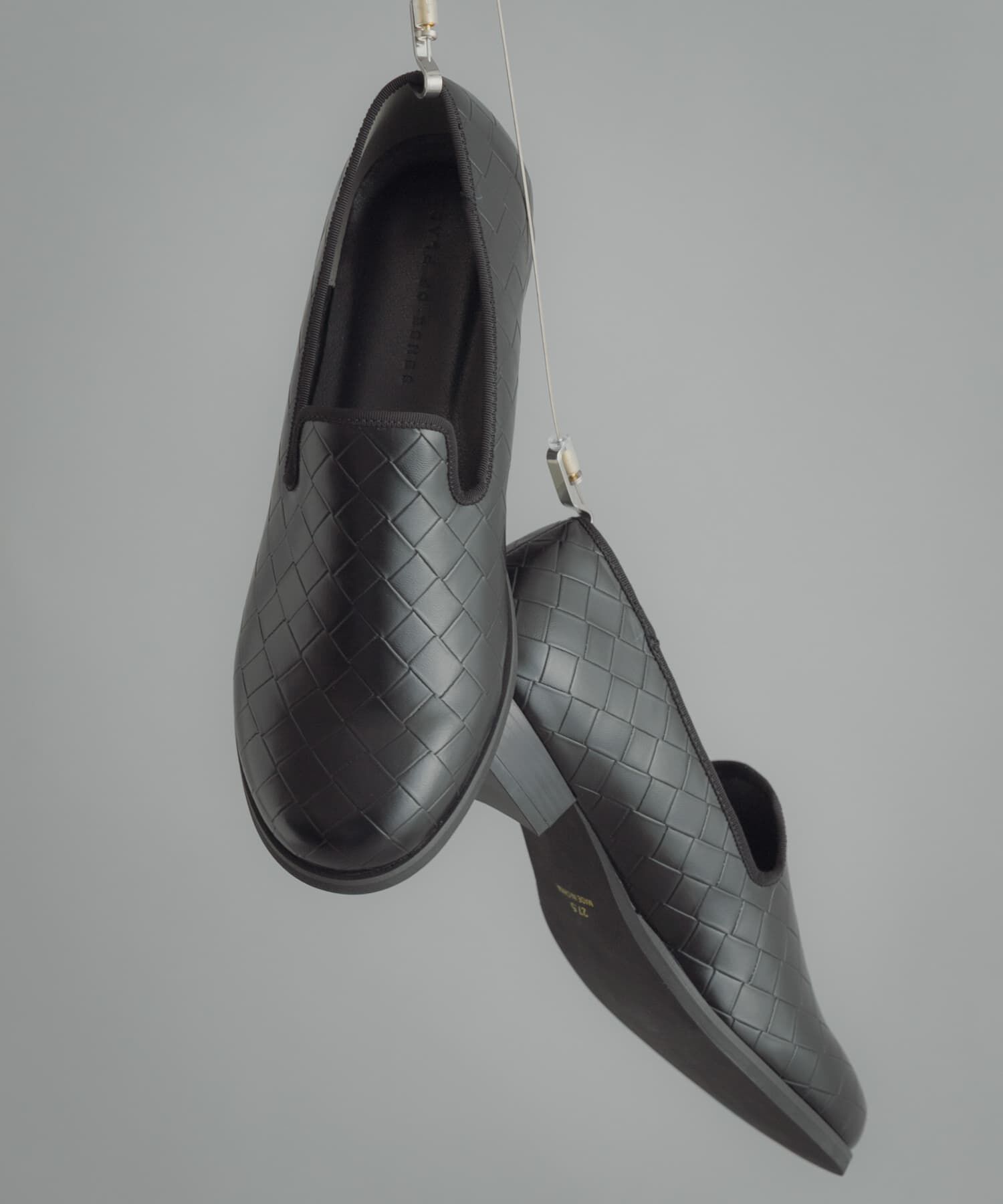 SENSE OF PLACE by URBAN RESEARCH「メッシュエンボススリッポンシューズ」|スリッポン|