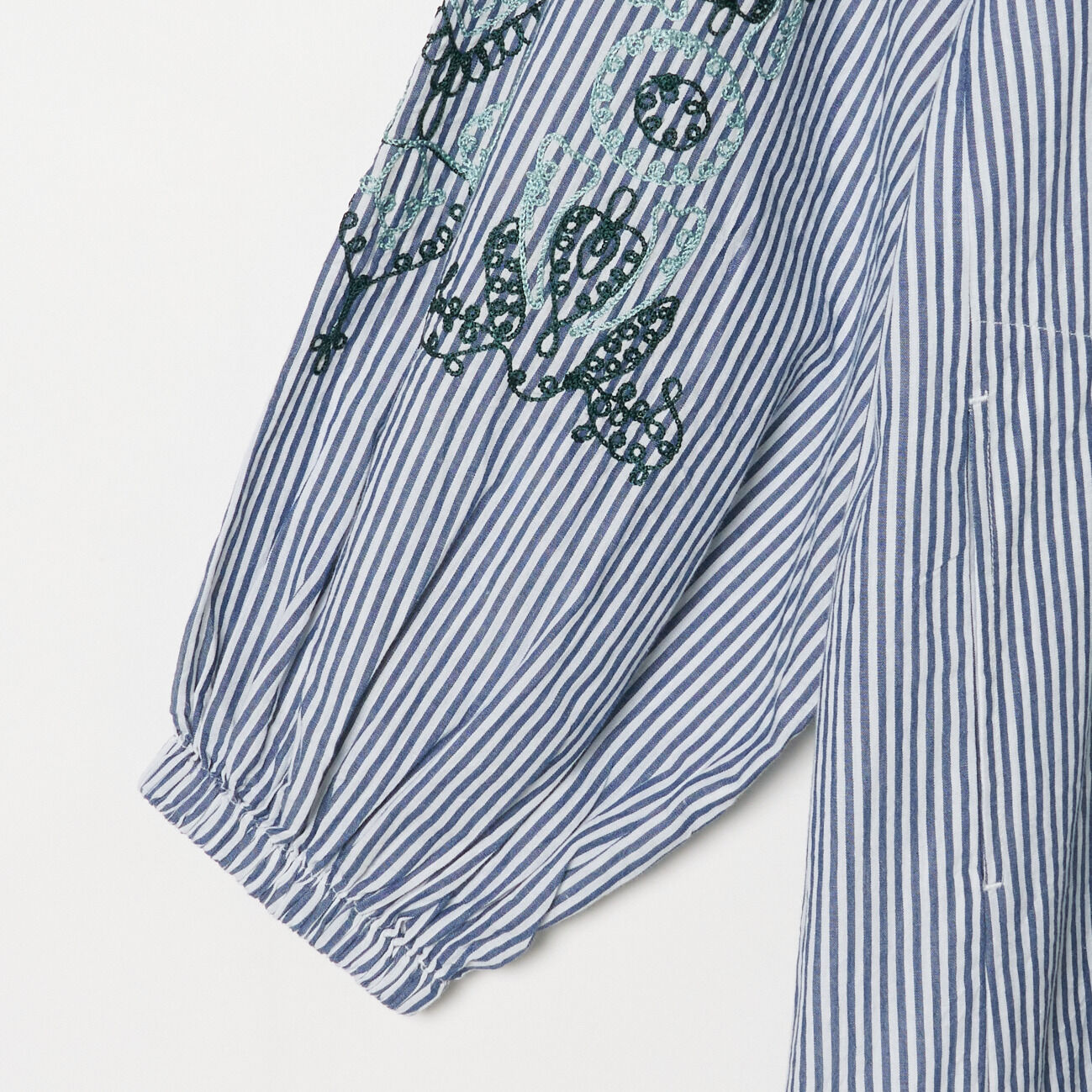  「SARA MALLIKA COTTON AARI EMBROIDERY DRESS」|ワンピース|