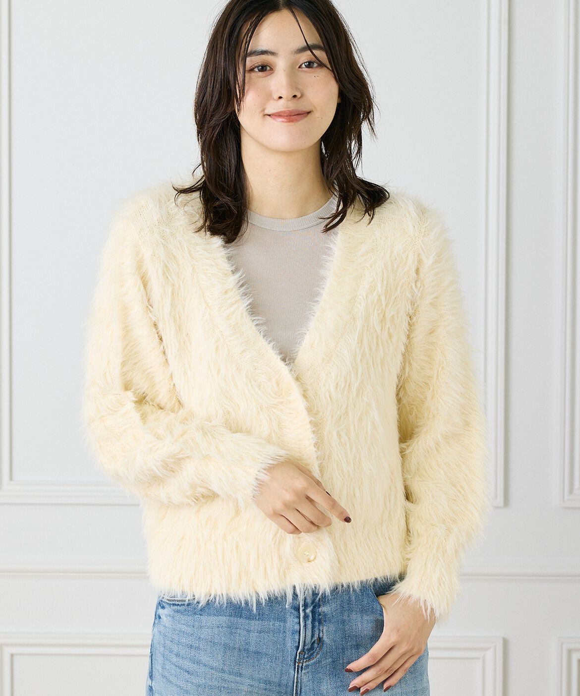 INED「Vネックファーカーディガン《YVON》」|カーディガン|アイボリー2