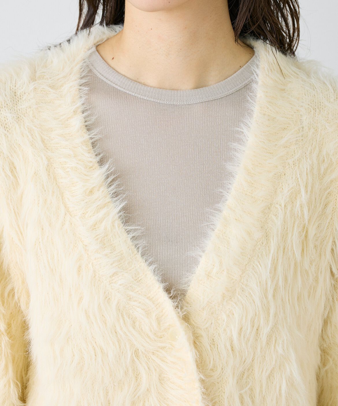 INED「Vネックファーカーディガン《YVON》」|カーディガン|