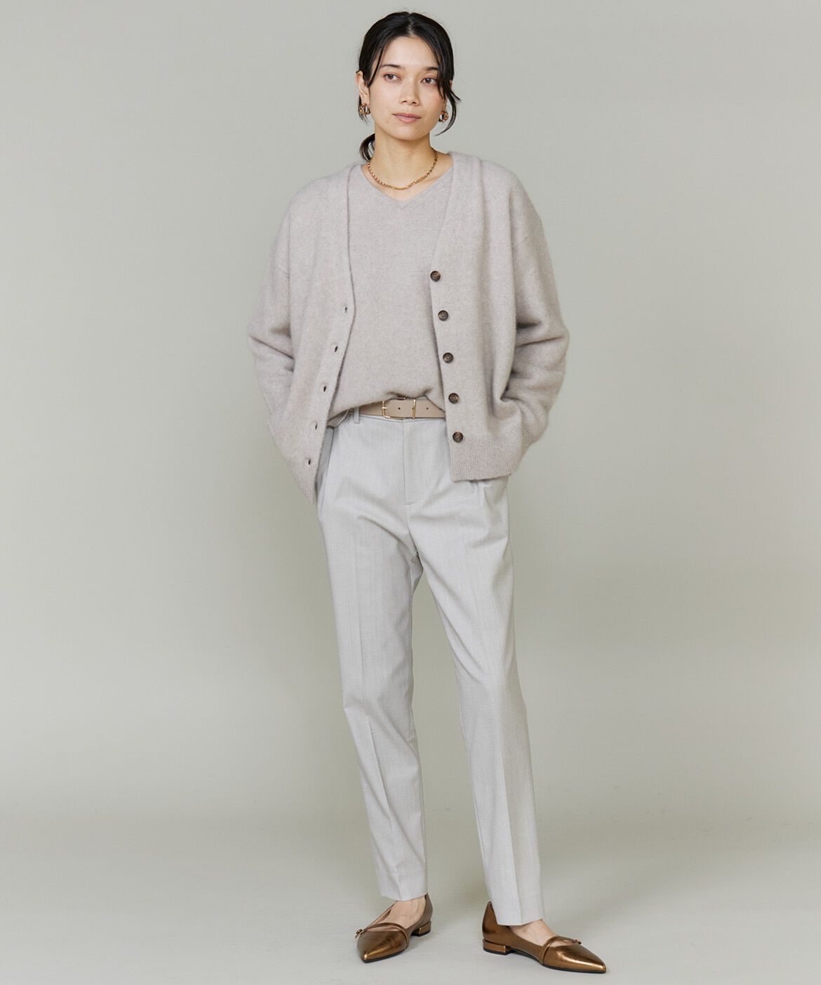 INED「《大きいサイズ》チャイニーズラクーンVネックカーディガン」|カーディガン|