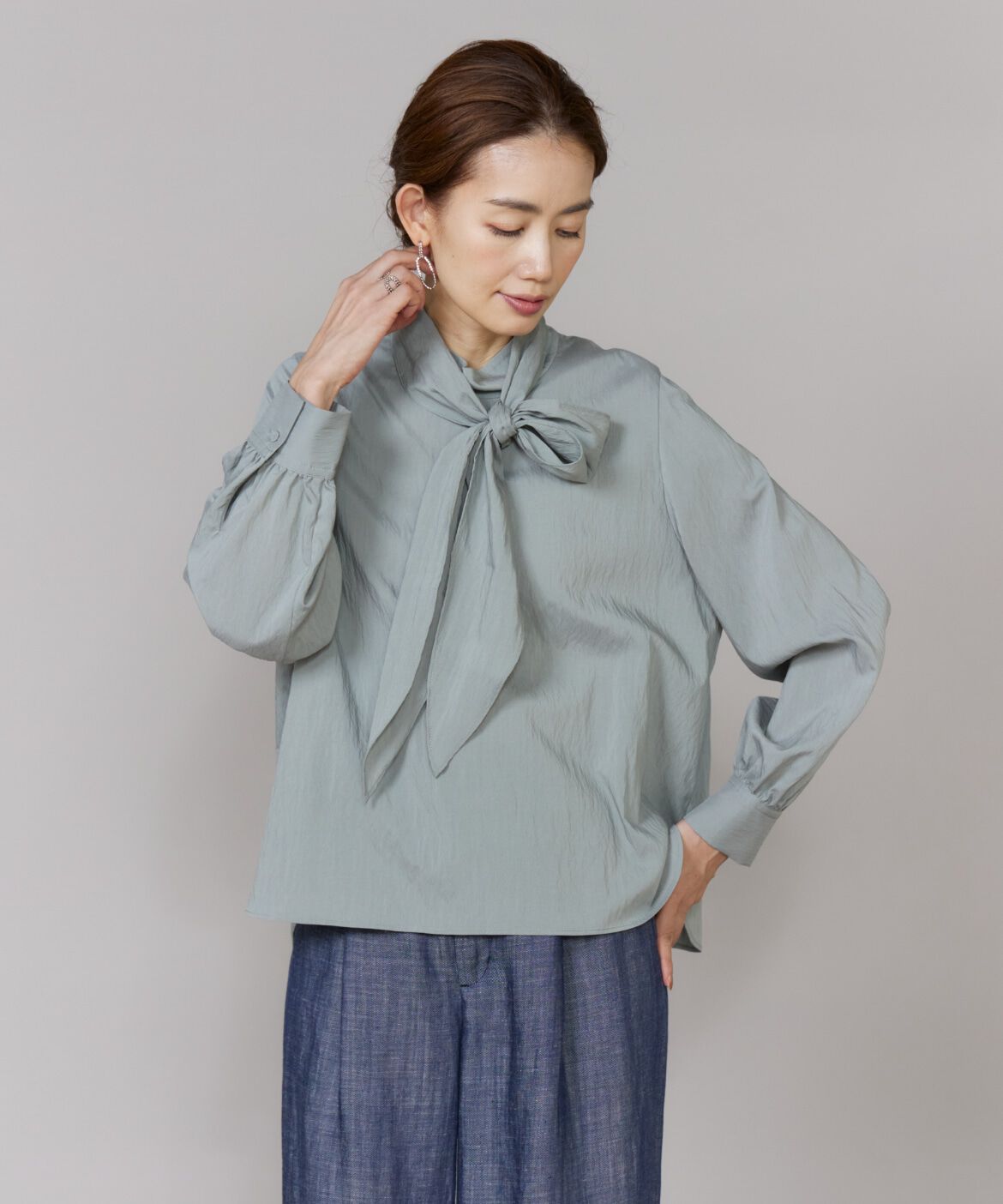 Le Souk「《大きいサイズ》ハイネックボウタイ付きブラウス」|シャツ・ブラウス|