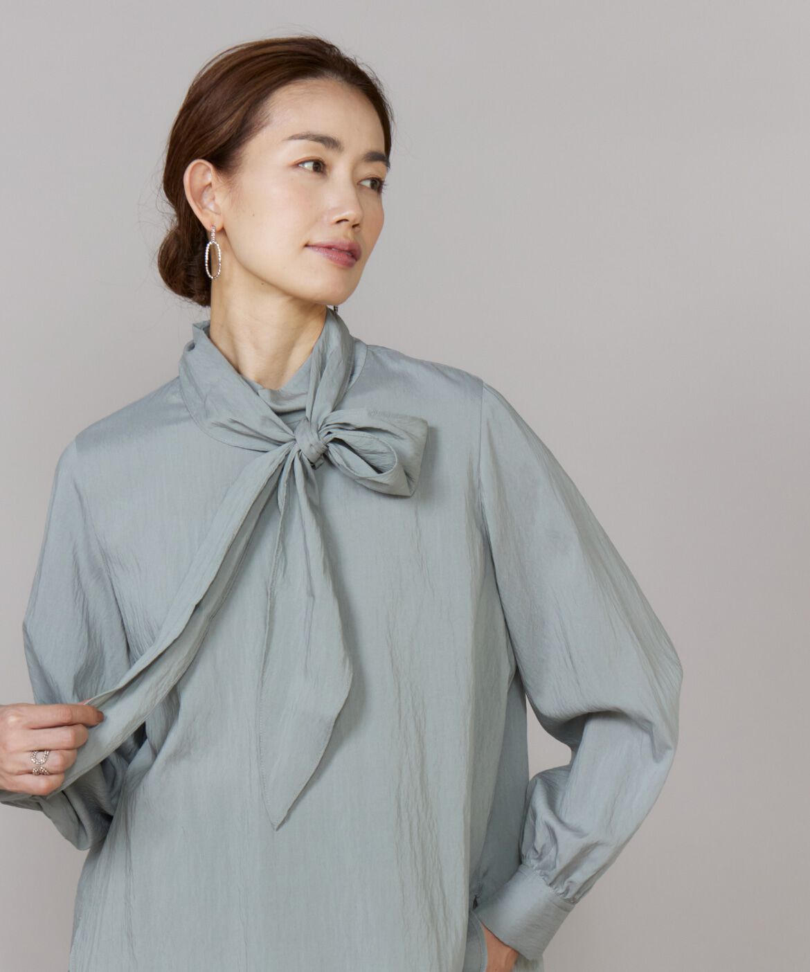 Le Souk「《大きいサイズ》ハイネックボウタイ付きブラウス」|シャツ・ブラウス|