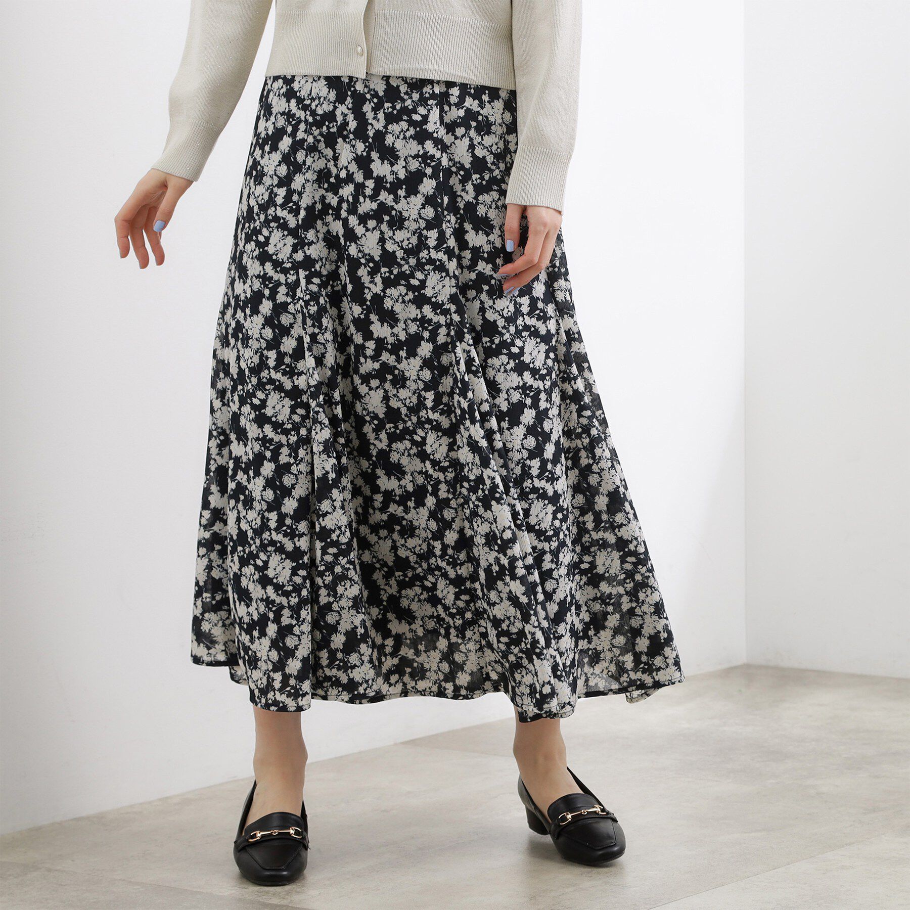 grove「フラワープリント楊柳マーメイドスカート」|スカート|ネイビーフラワー(1