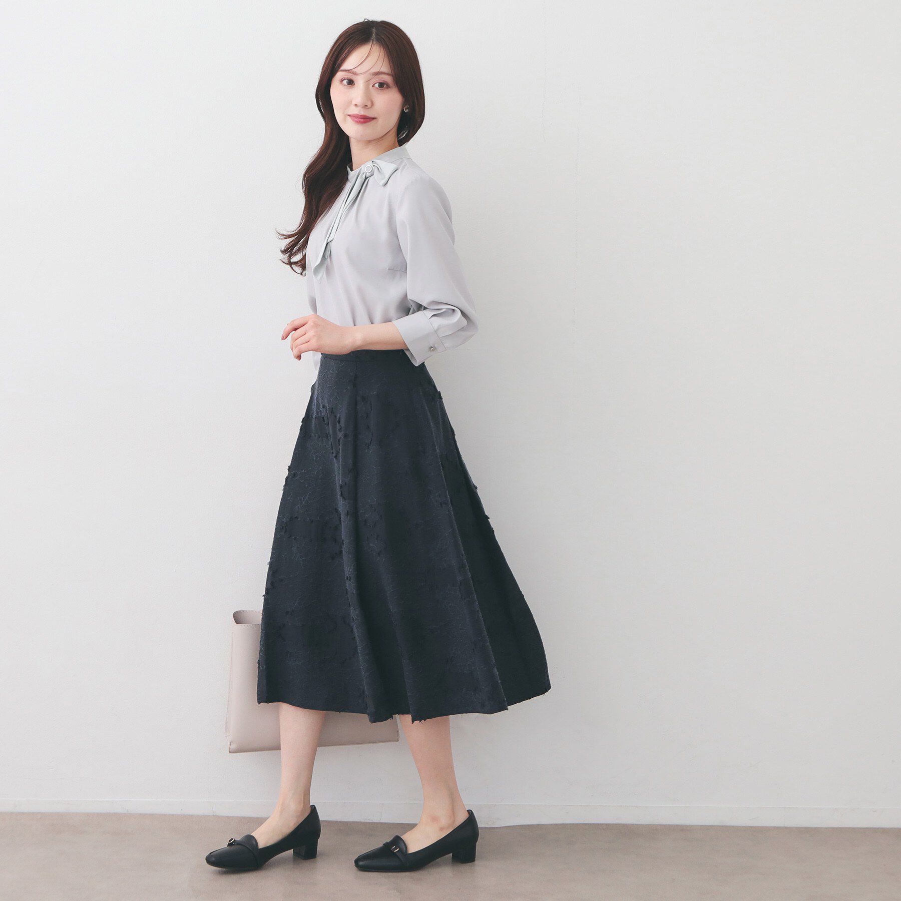 index「アシメボウタイブラウス【洗濯機OK/イージーアイロン】」|シャツ・ブラウス|