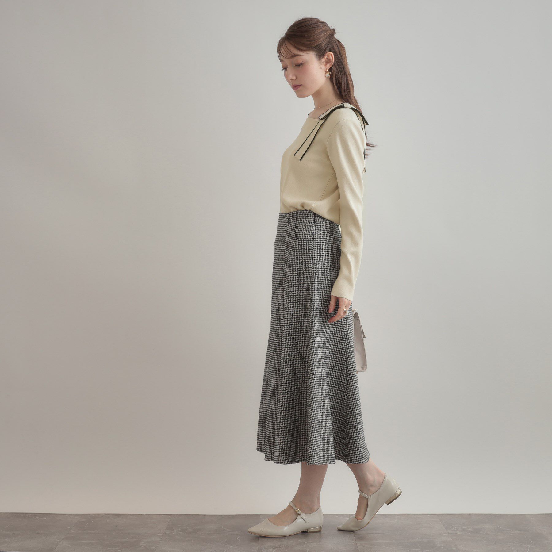 Couture broach「【着映え・フェミニン・高見え】配色リボン総針ニットトップス」|ニット・セーター|