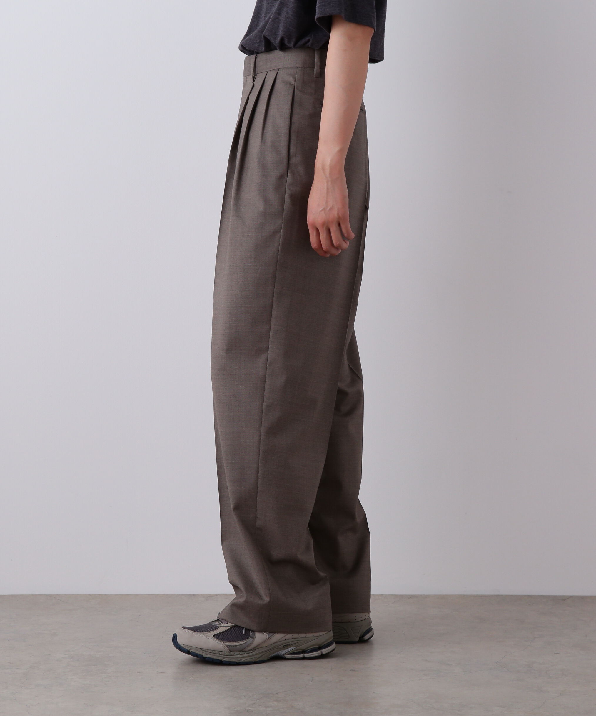 YLEVE 「YLEVE / SUPER120'S CHAMBRAY WOOL 3TACK TROUSERS」|その他|