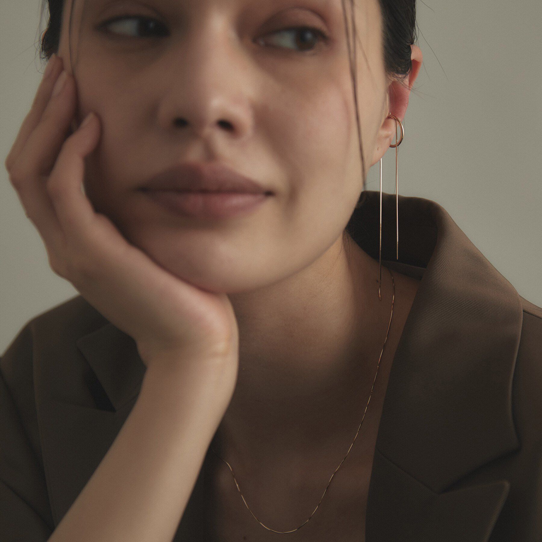 COCOSHNIK「K10コンパクトチェーン前後 イヤーカフ」|イヤーカフ|