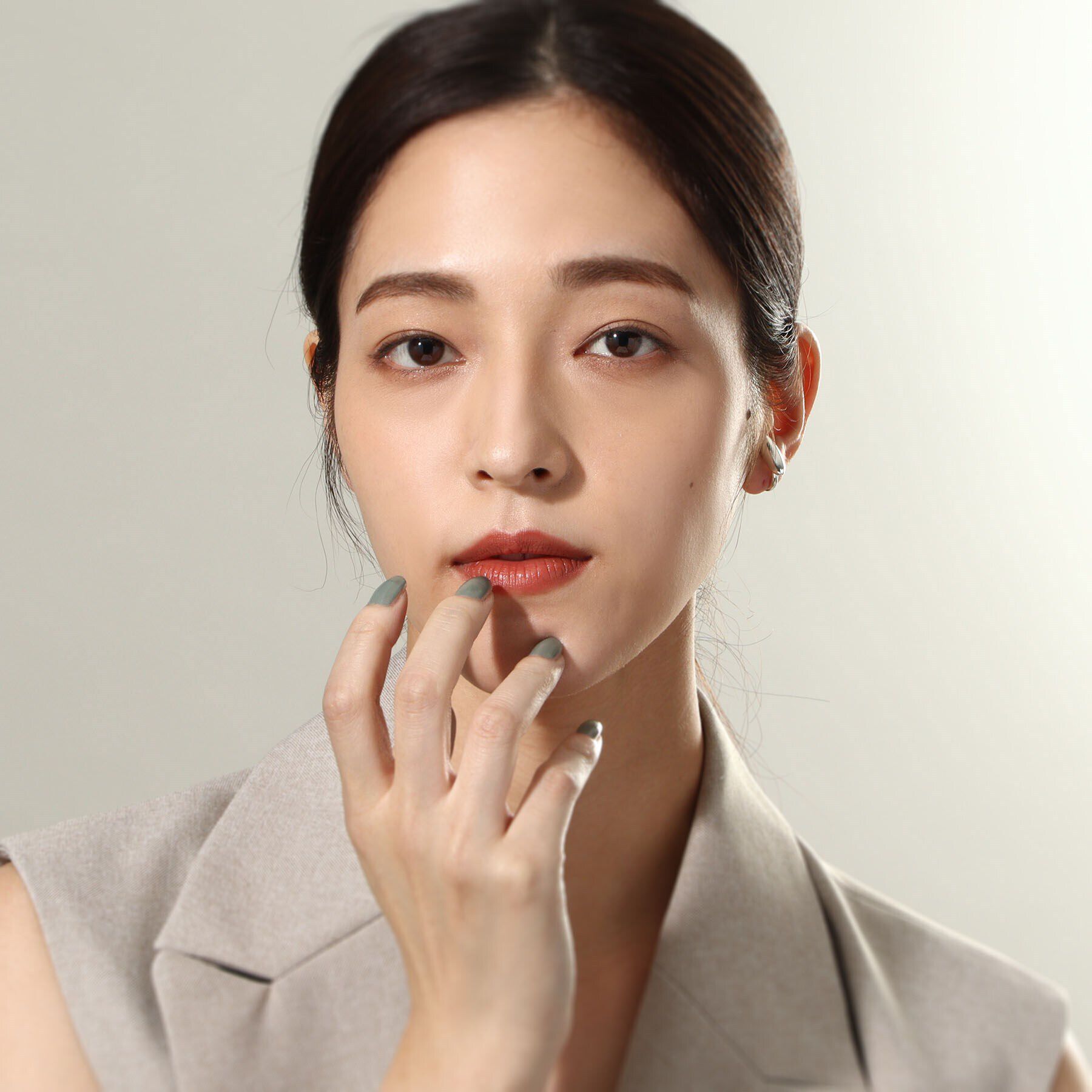 COCOSHNIK ONKITSCH「シルバー オーバルモチーフ ラージイヤーカフ」|イヤーカフ|