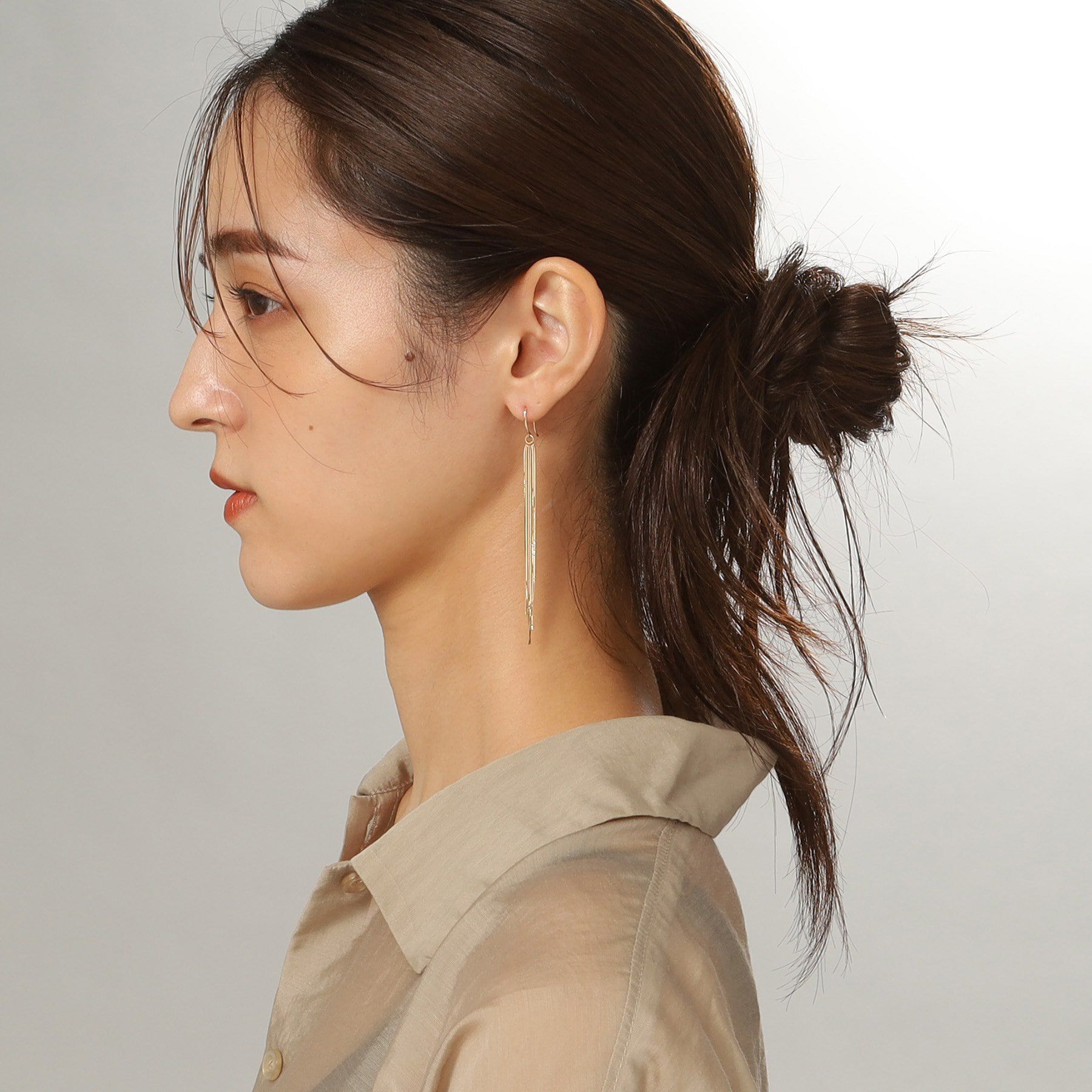 COCOSHNIK「K10コンパクトフリンジ フックピアス」|ピアス|