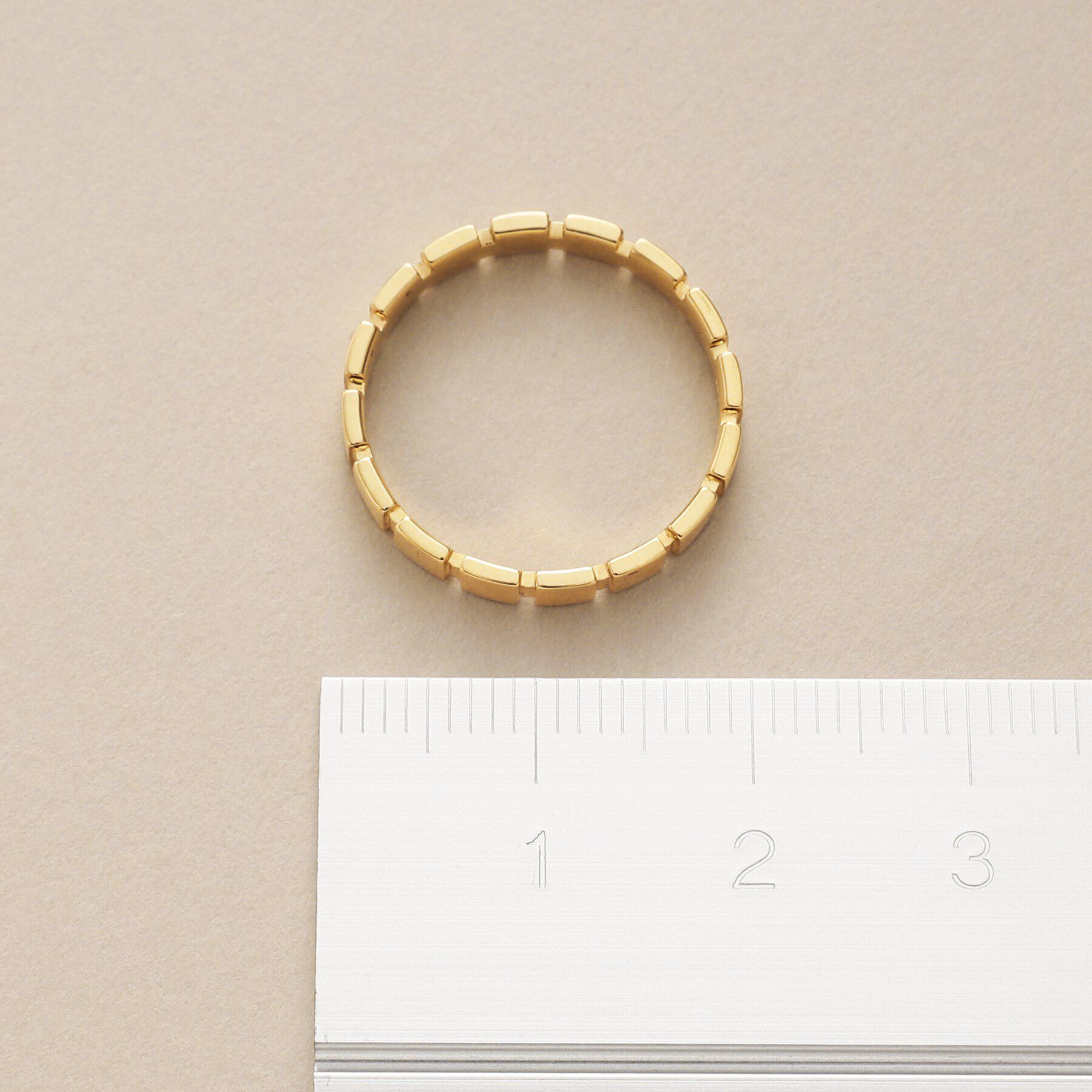 COCOSHNIK「K18スクエア連続 リング」|リング|