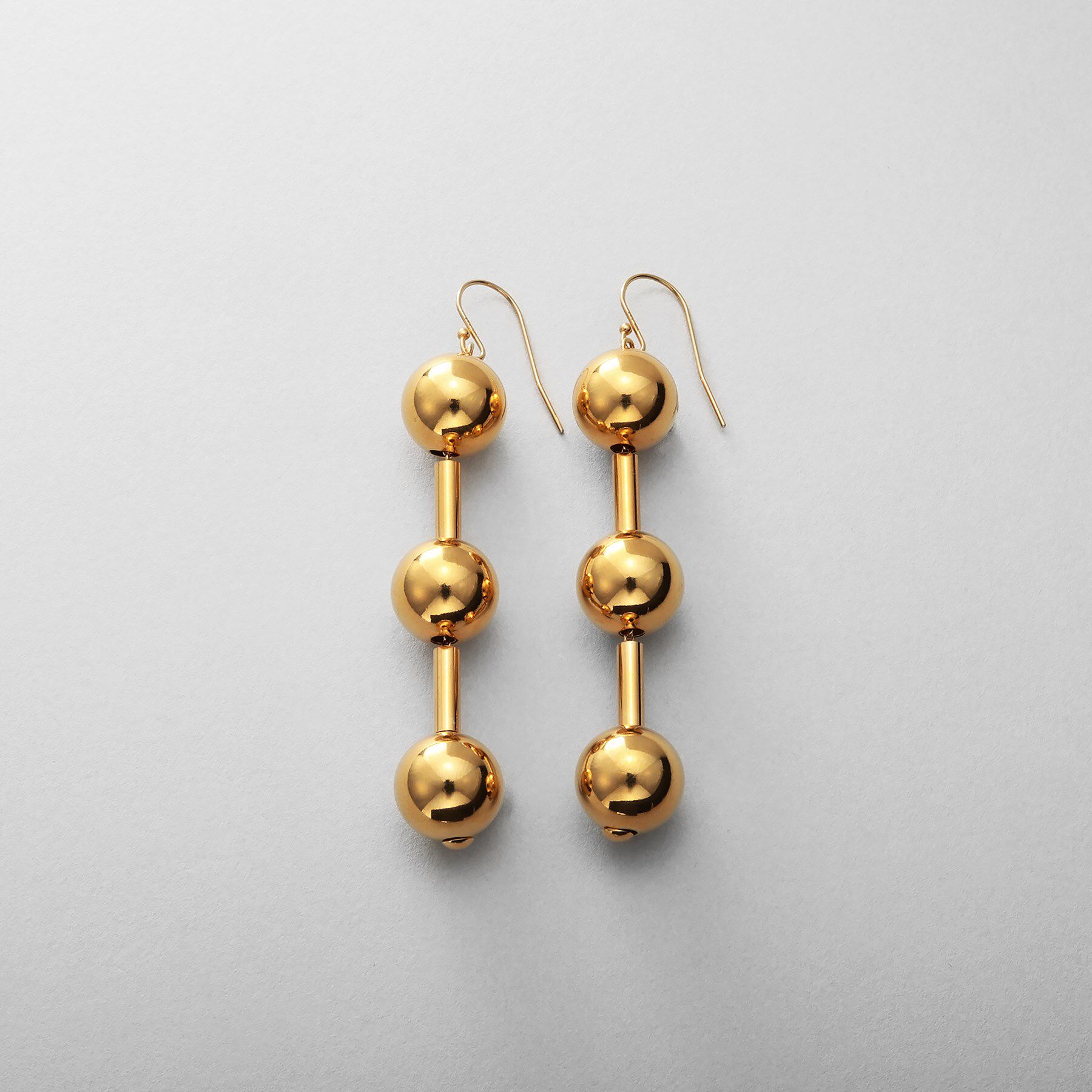 COCOSHNIK ONKITSCH「シルバー ホロウボールコネクテッドピアスGP」|ピアス|