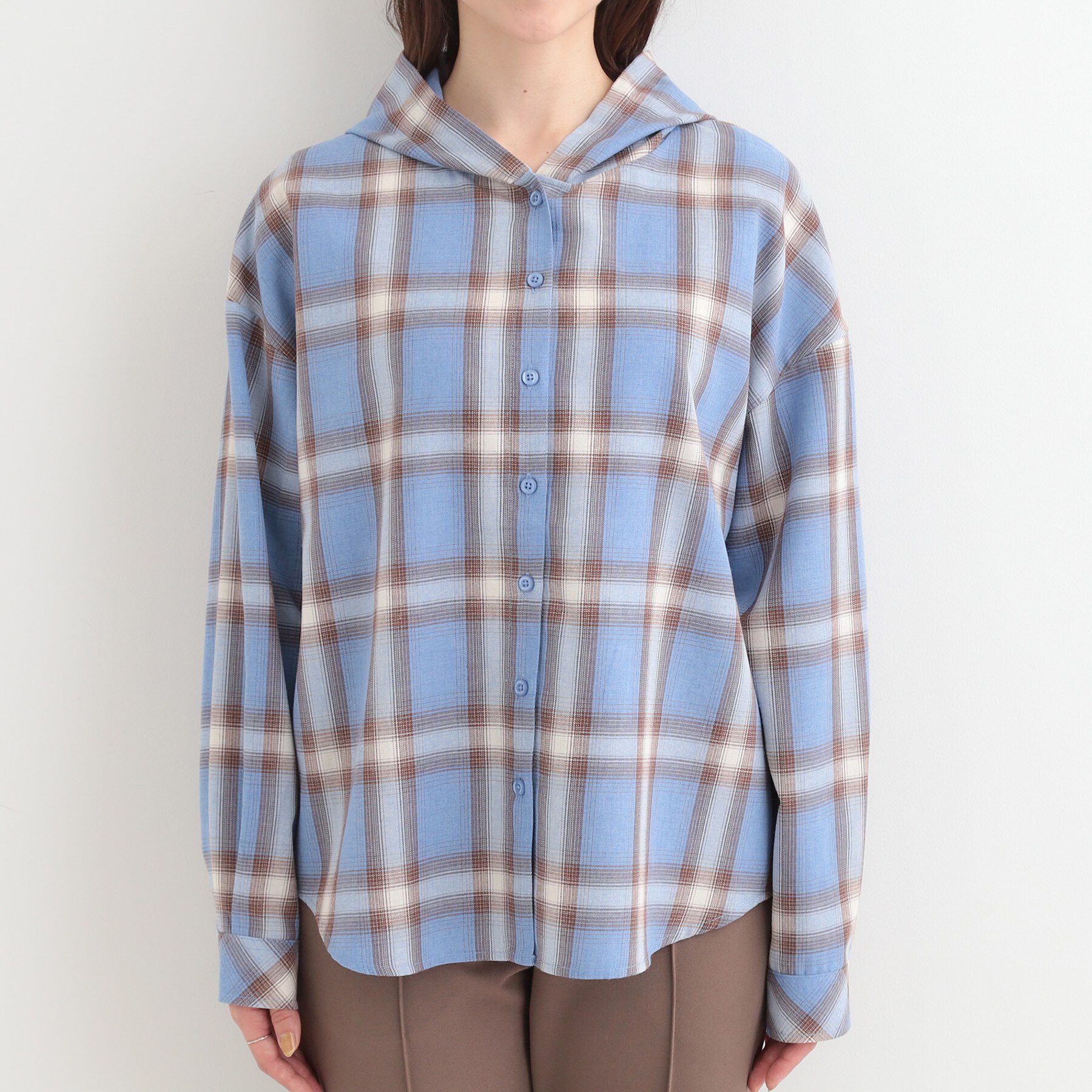 SHOO･LA･RUE「【洗濯機可】涼しげで軽やかな チェックシャツパーカ」|シャツ・ブラウス|