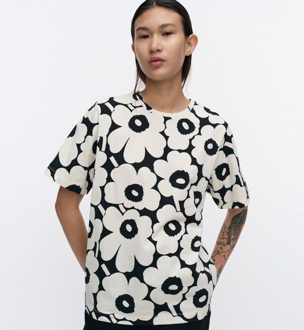 Marimekko「Tunnit Unikko Tシャツ」|シャツ・ブラウス|