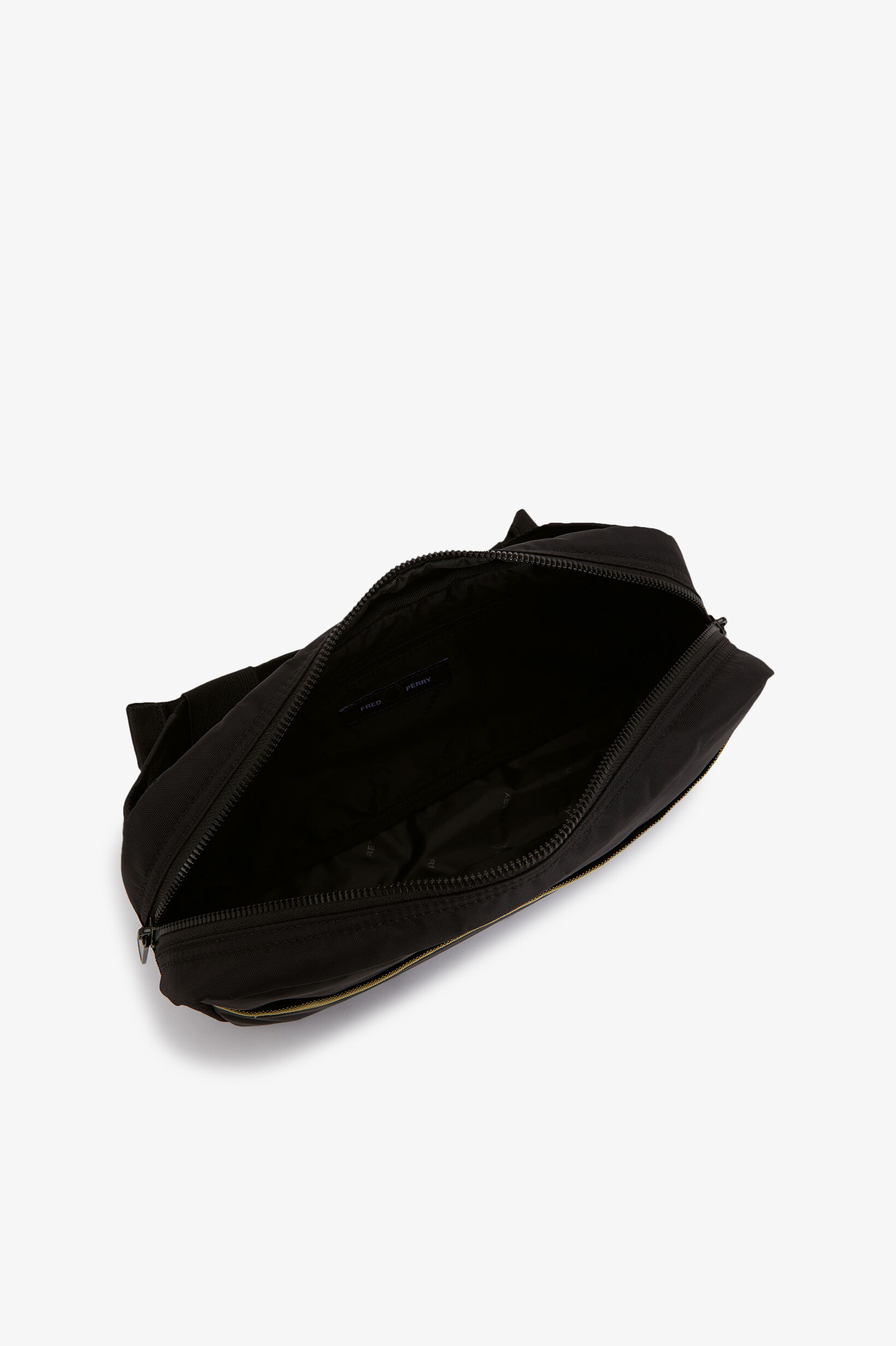 FRED PERRY 「Tipped Tape Crossbody Bag」|ショルダー・メッセンジャー|