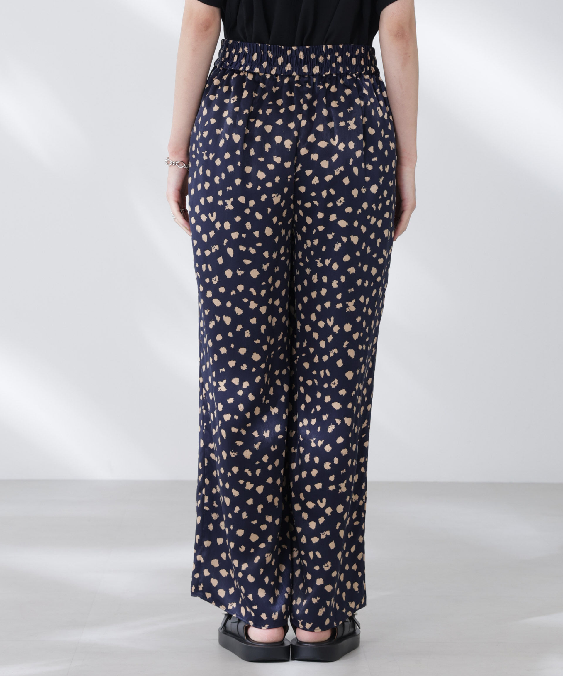 nano･universe「レオパードプリントイージーワイドパンツ」|チノ|