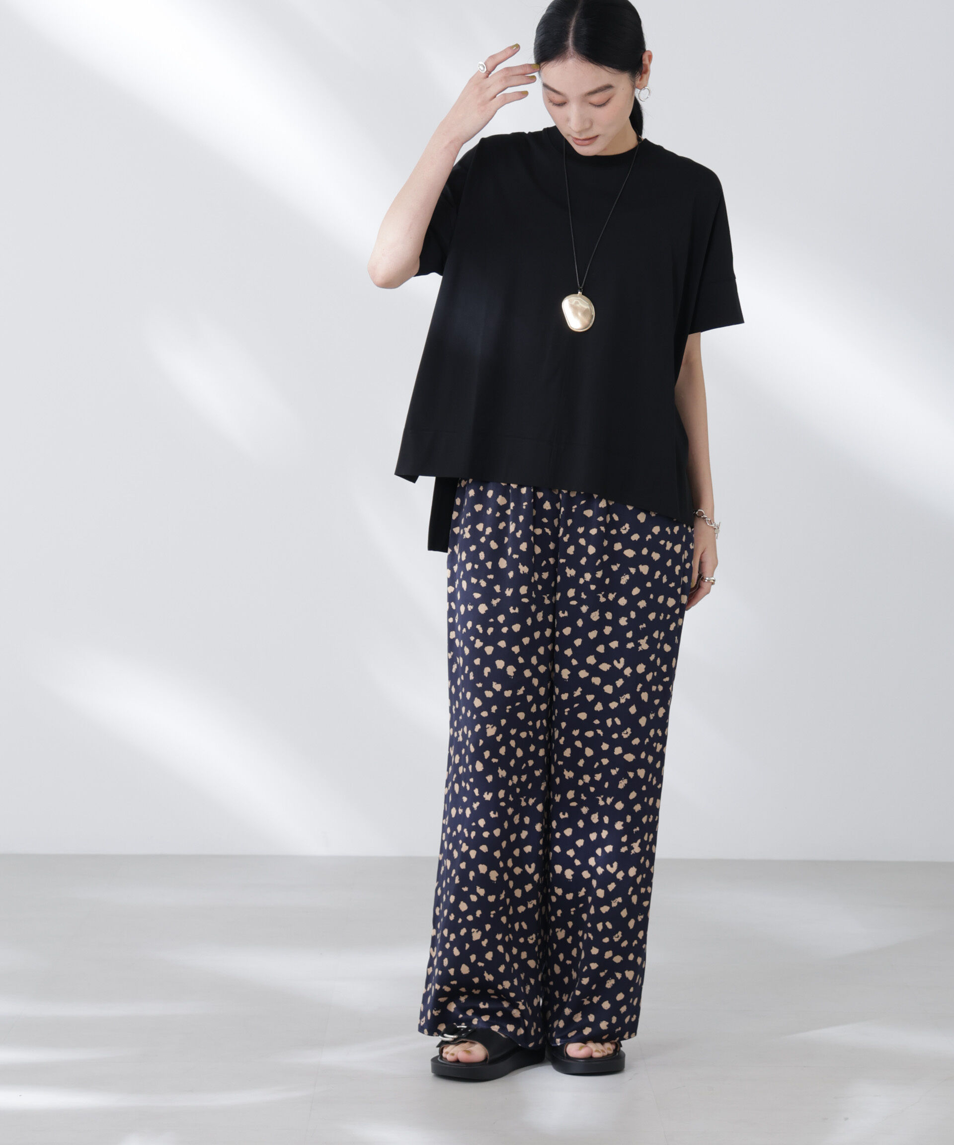 nano･universe「レオパードプリントイージーワイドパンツ」|チノ|