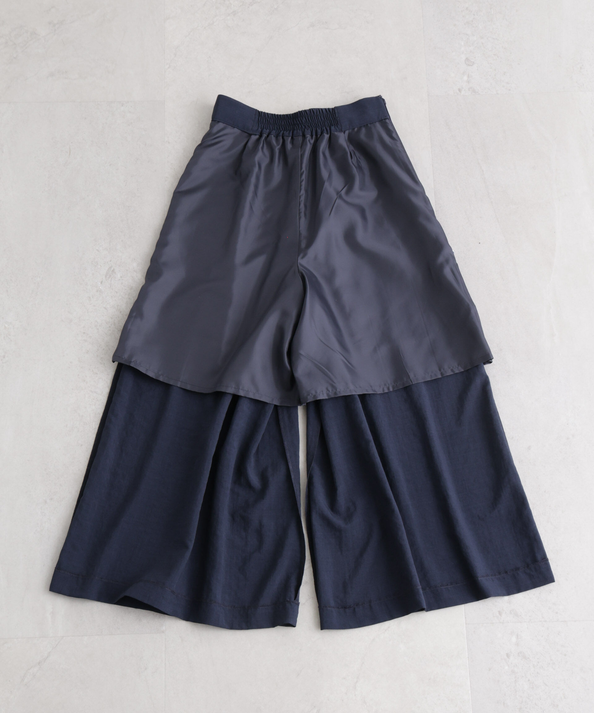 nano･universe「タンブラーブッチャーボックスプリーツワイドパンツ(セットアップ可)」|チノ|