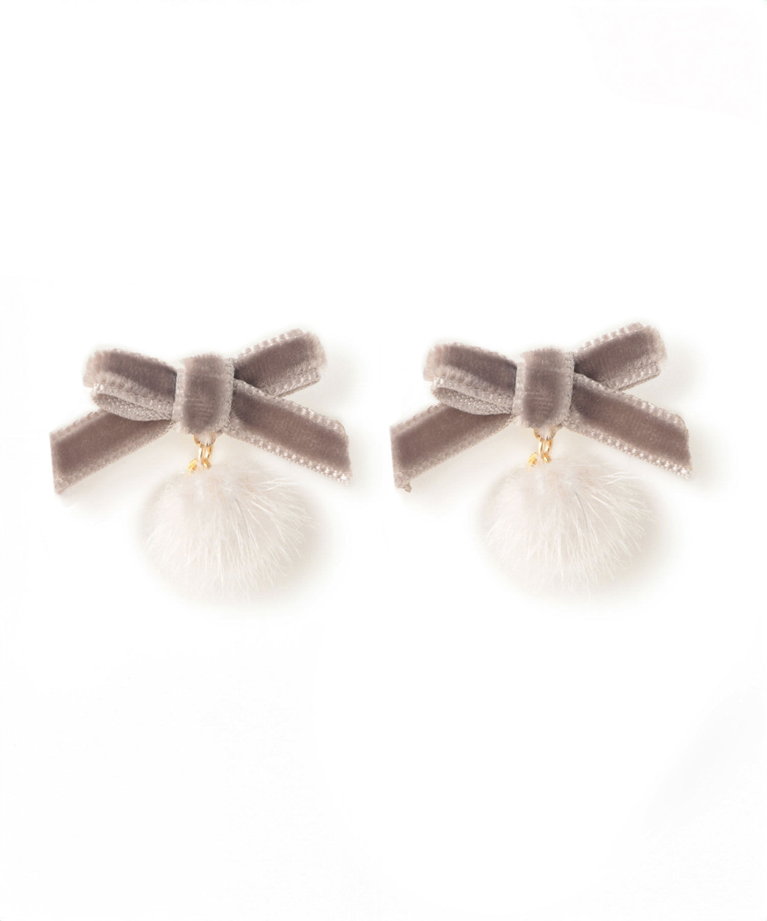 ROPE PICNIC PASSAGE「ベルベットリボン&times;シャギーボールプチピアス」|ピアス|