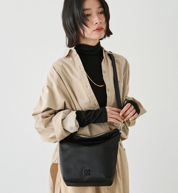  「スタンダードミニショルダーバッグ <クラウズナイロン>」|ショルダー・メッセンジャー|