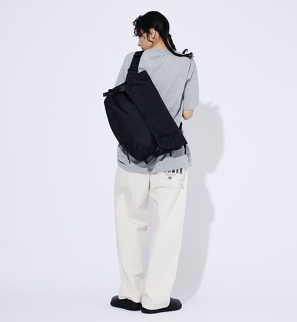 ABAHOUSE「【NoiR/ノアール】ComCompass messenger N25002/メ」|ショルダー・メッセンジャー|