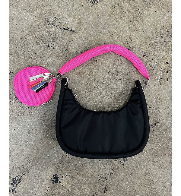 NOMINE「【cheek】round 2WAY shoulder 2WAY ハーフムーン型」|ショルダー・メッセンジャー|