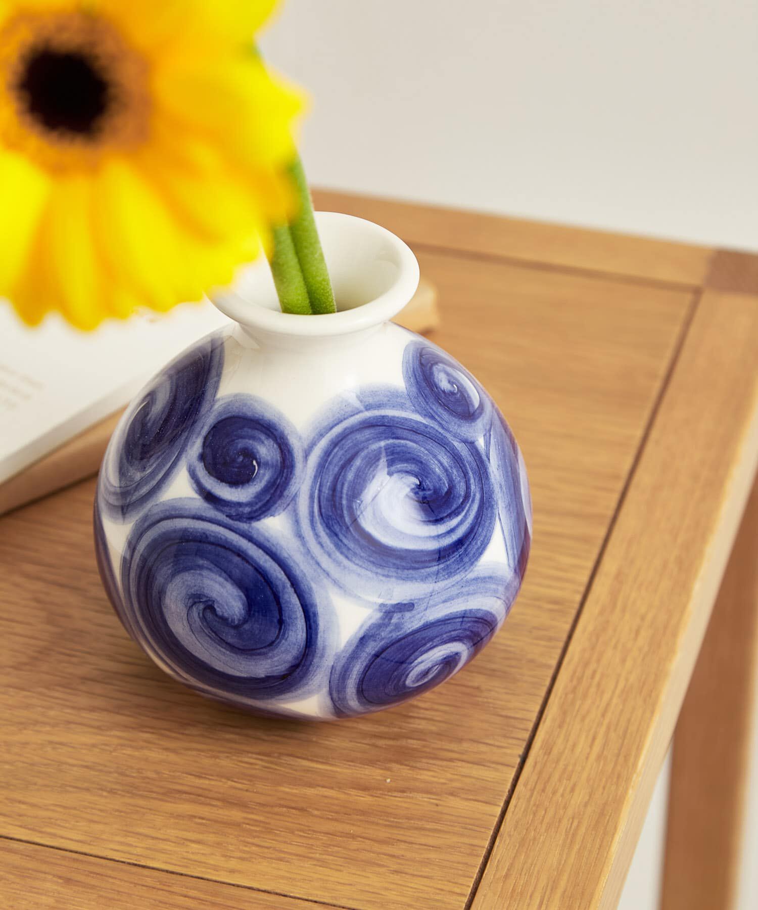 URBAN RESEARCH DOORS「KAHLER　Tulle ベース (ブルー) H10.5cm」|フラワーベース|